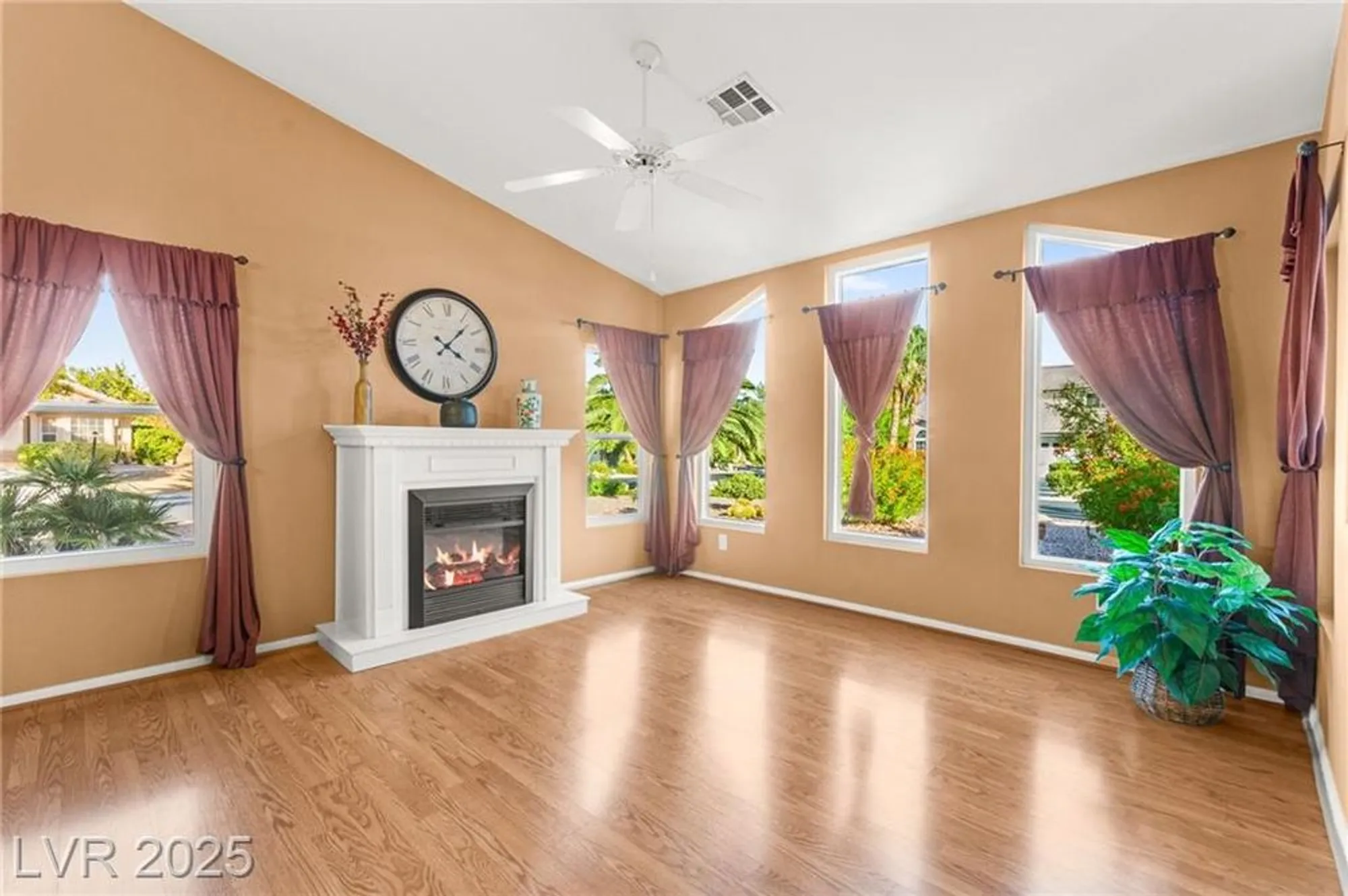 Property Slideshow image 2 of 65 | 5245 woodlawn ln, Las Vegas, NV, 89130