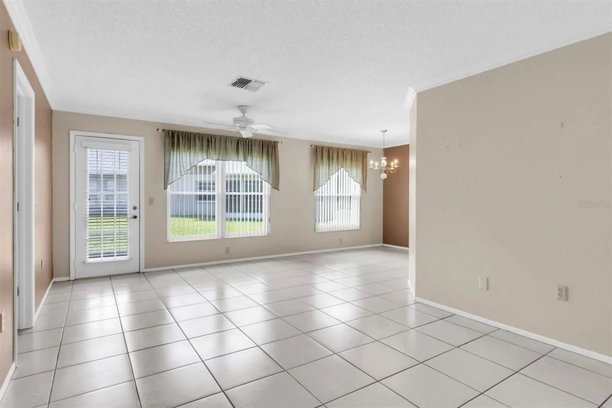 Property Slideshow image 6 of 54 | 4872 boonesboro ct, New Port Richey, FL, 34655