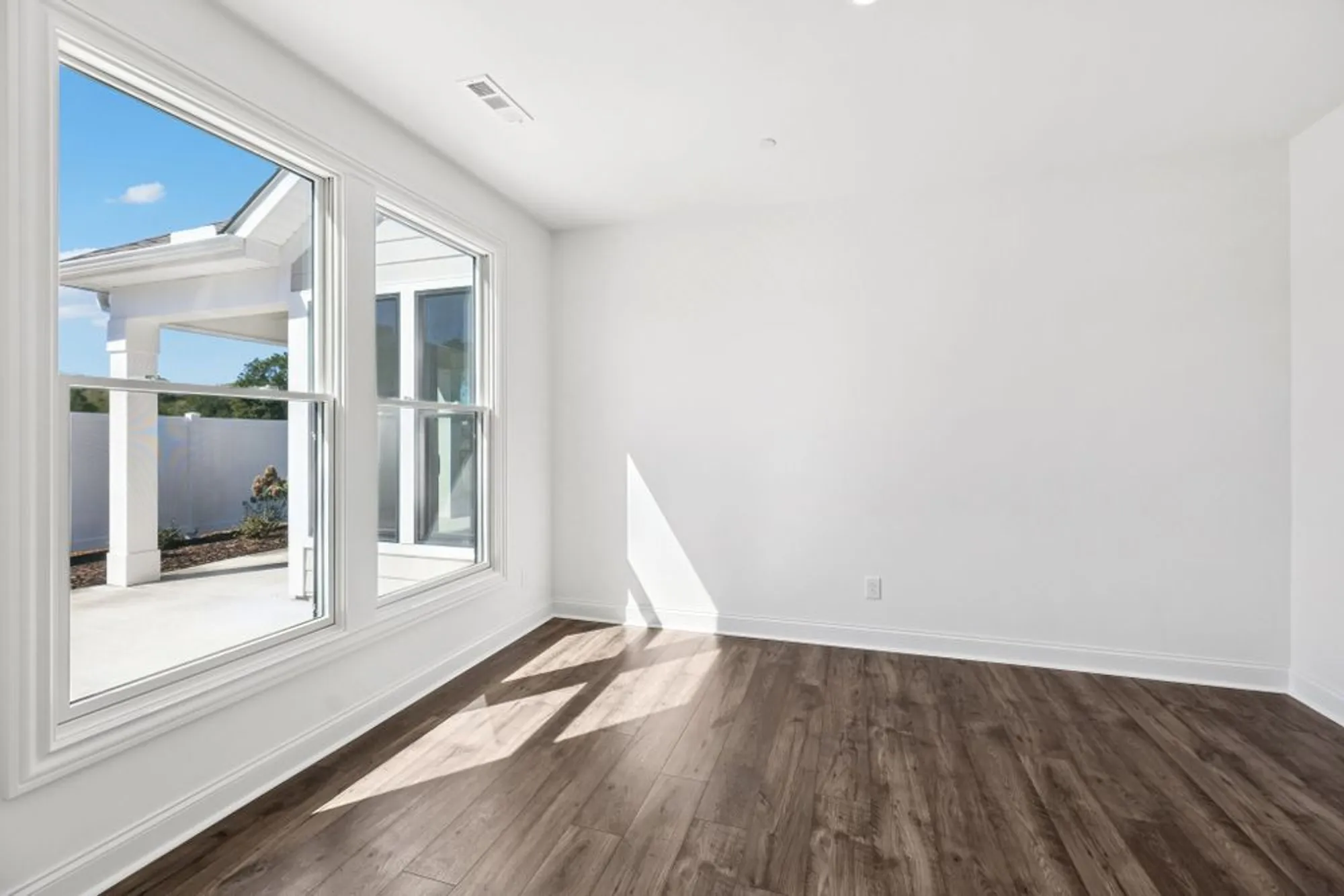 Property Slideshow image 19 of 53 | 520 restoration dr, Smyrna, TN, 37167