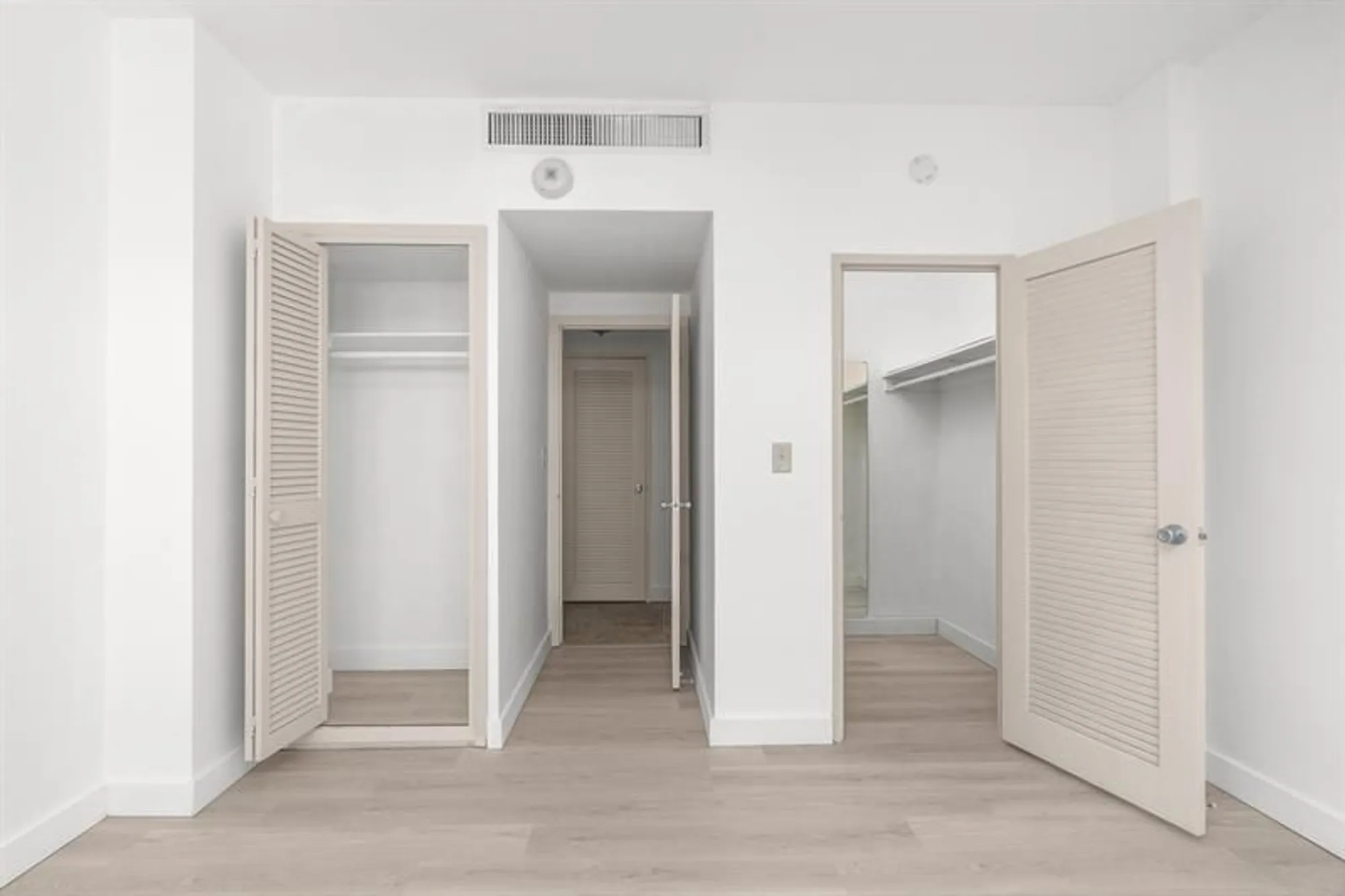 Property Slideshow image 17 of 28 | 3333 ne 34th st 1714, Fort Lauderdale, FL, 33308