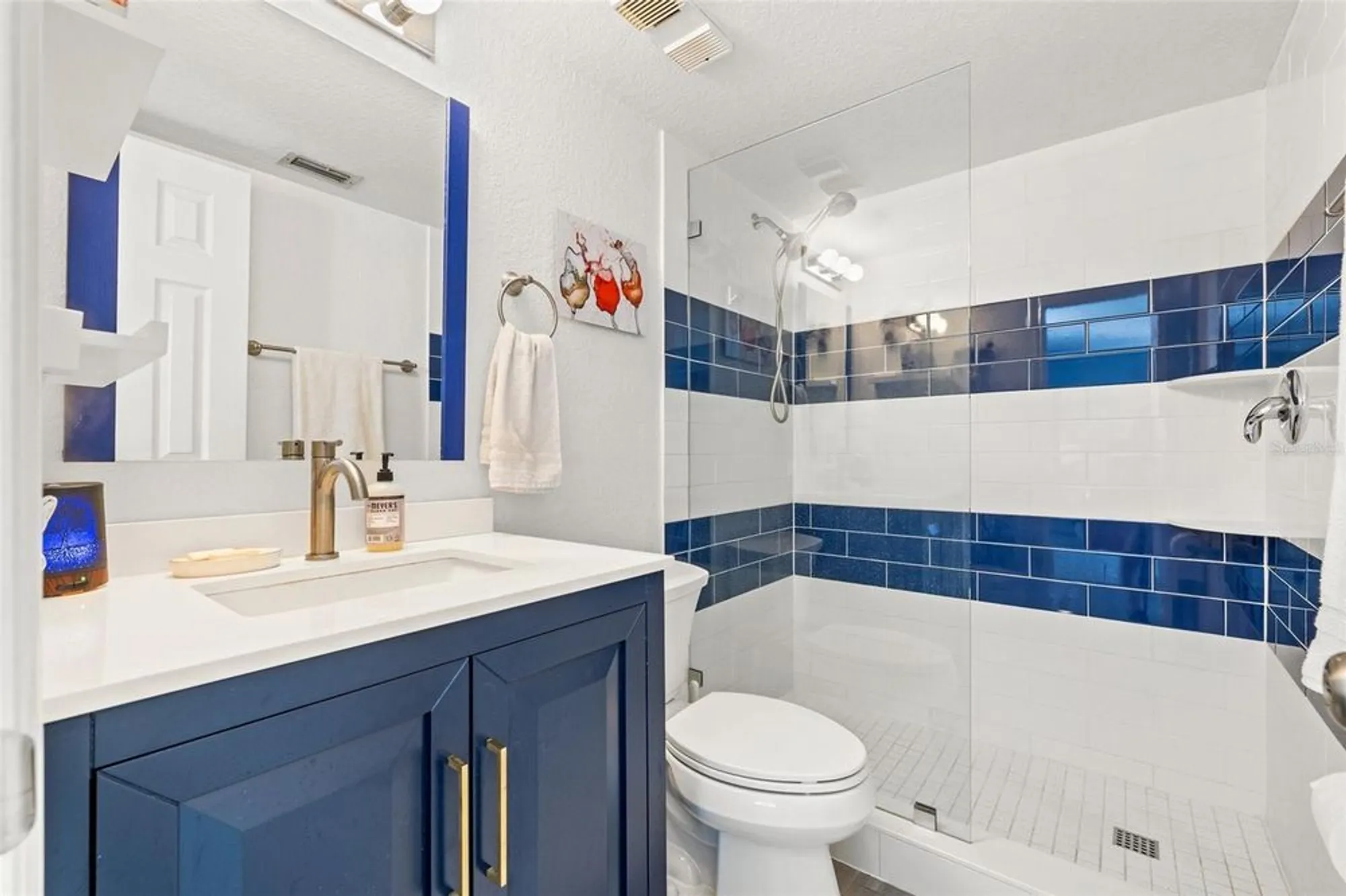 Property Slideshow image 18 of 38 | 6265 sun blvd apt 101, Saint Petersburg, FL, 33715
