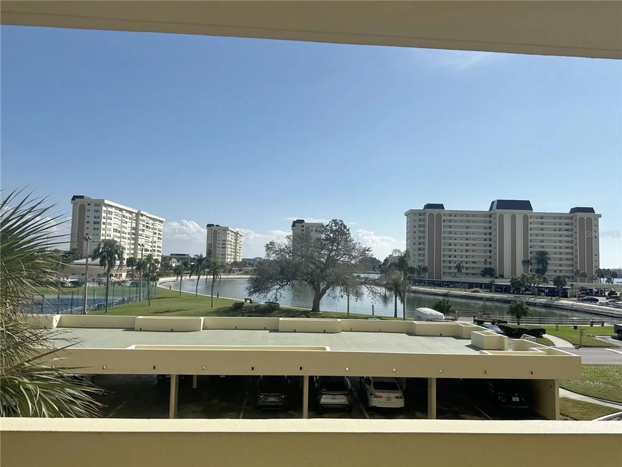 Property Slideshow image 22 of 32 | 4725 cove cir apt 309, Saint Petersburg, FL, 33708