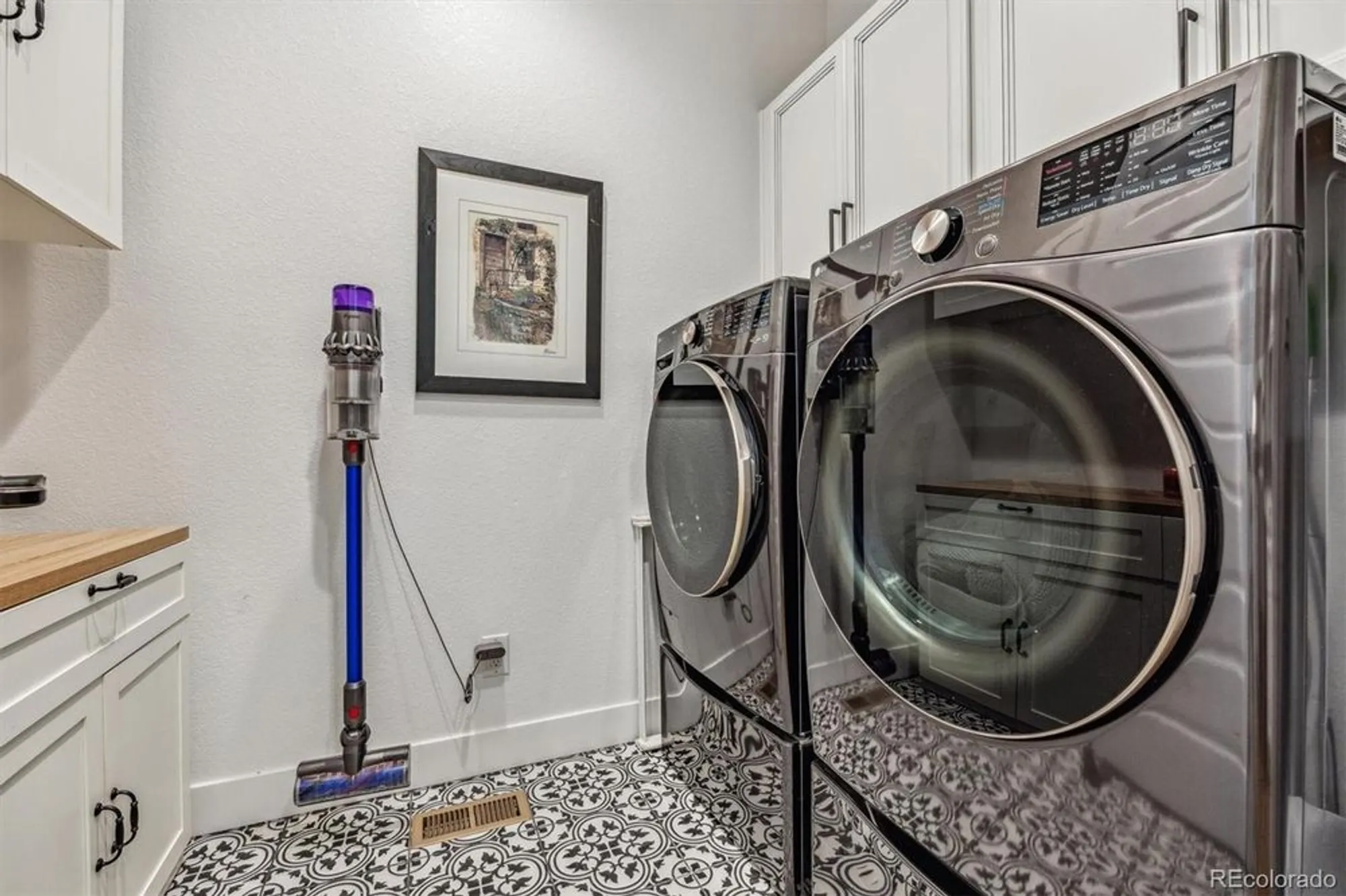 Property Slideshow image 19 of 37 | 8890 s quatar ct, Aurora, CO, 80016