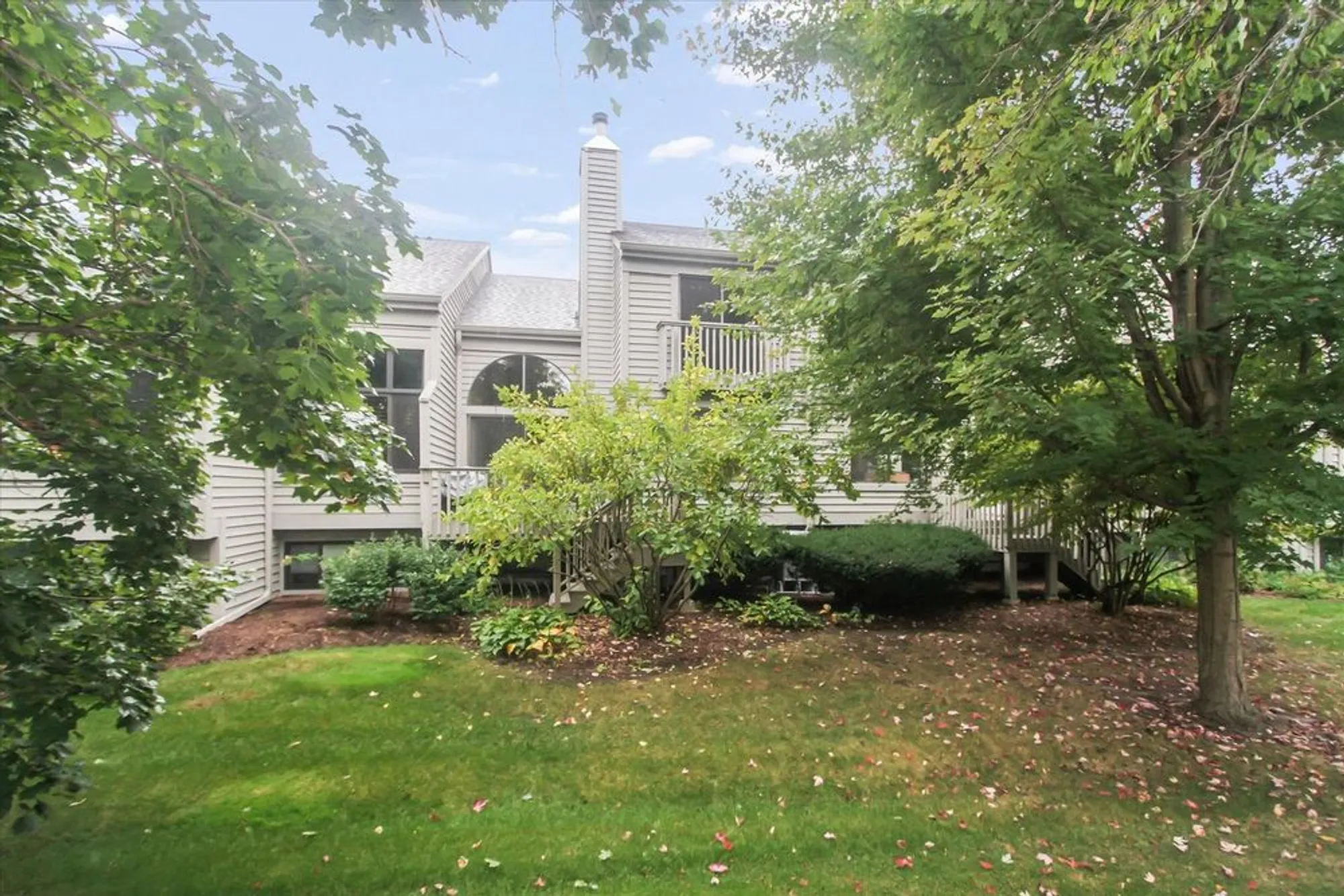 Property Slideshow image 26 of 32 | 928 longmeadow ct # 1016, Lake Barrington, IL, 60010