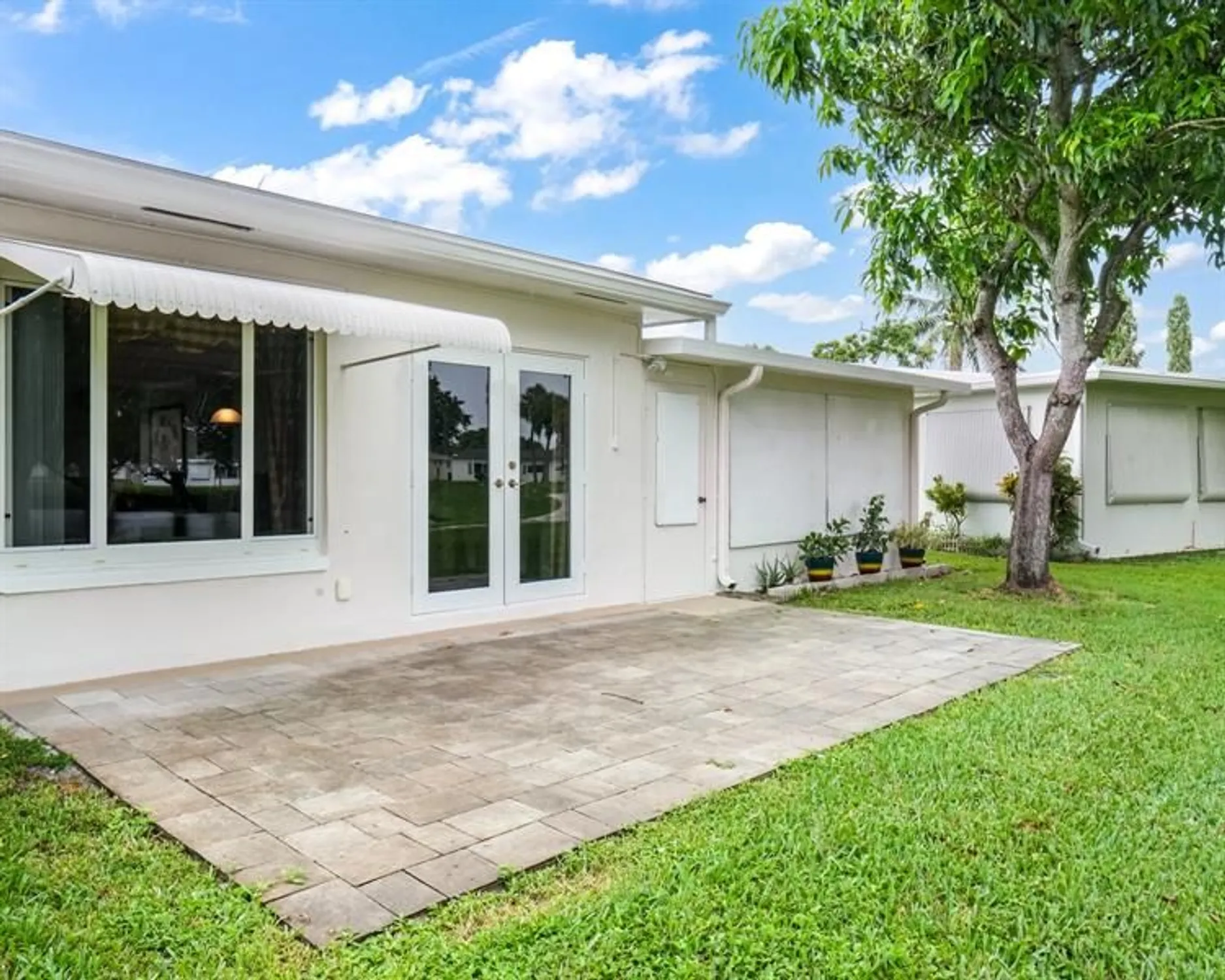 Property Slideshow image 40 of 42 | 4513 nw 43rd ter, Tamarac, FL, 33319