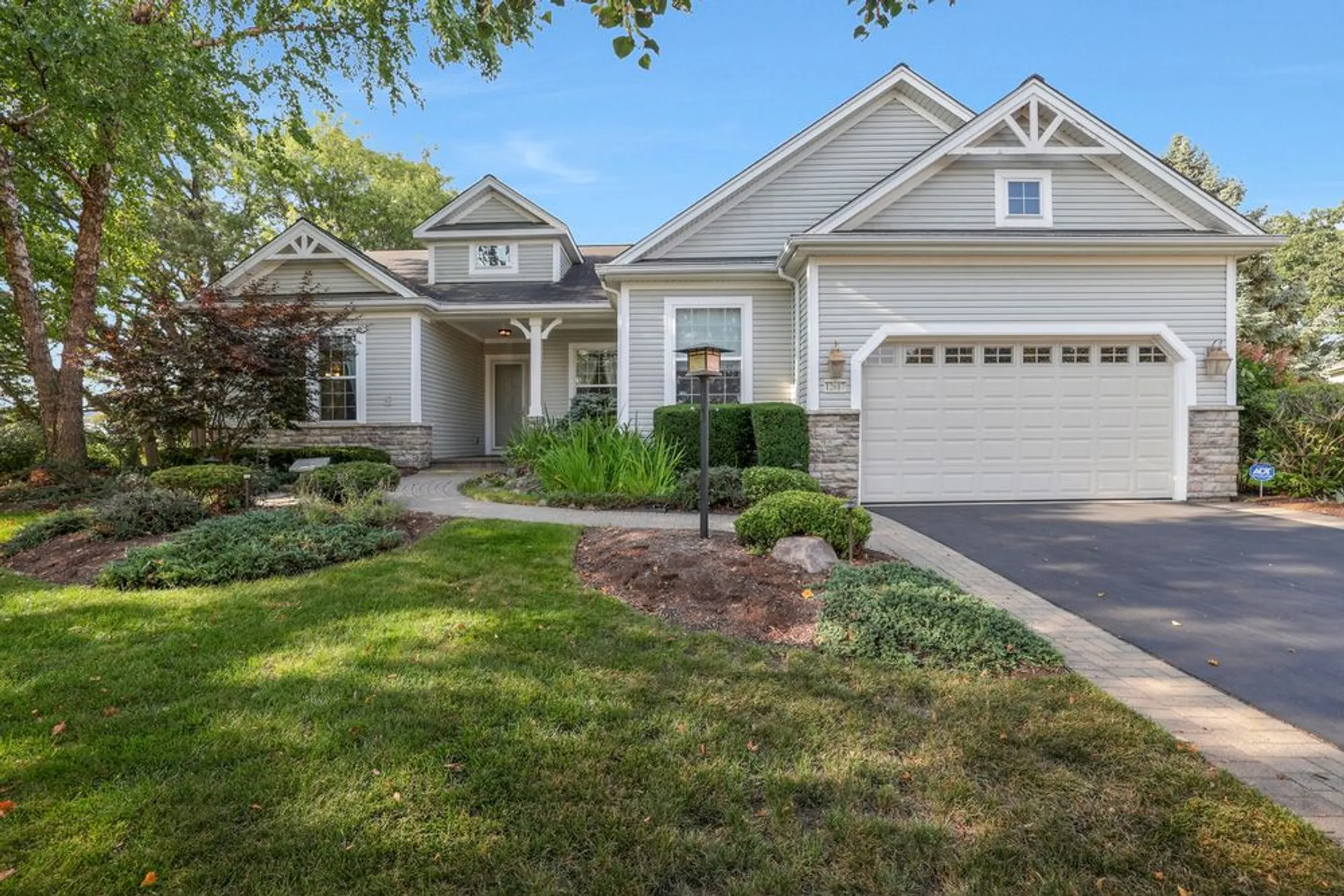 Property Slideshow image 2 of 36 | 12617 mulberry ct, Huntley, IL, 60142