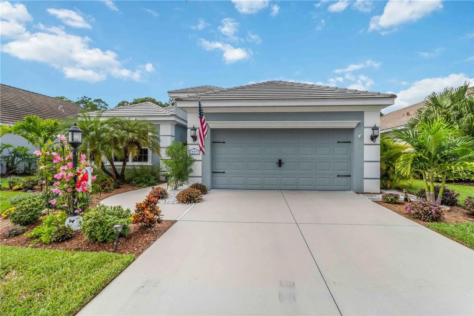 Property Slideshow image 2 of 65 | 12272 stuart dr, Venice, FL, 34293