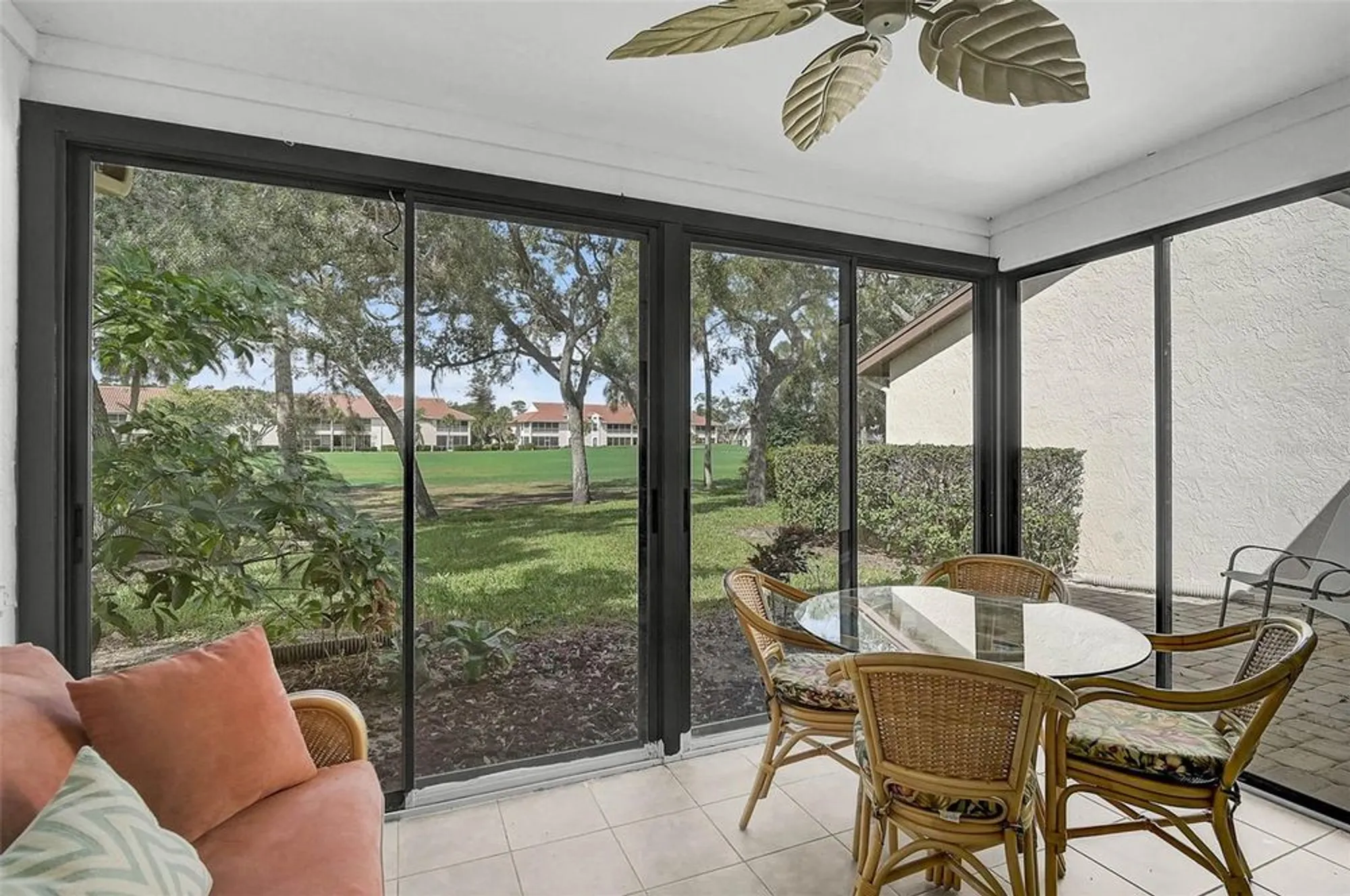 Property Slideshow image 21 of 31 | 5633 avista dr, Sarasota, FL, 34243