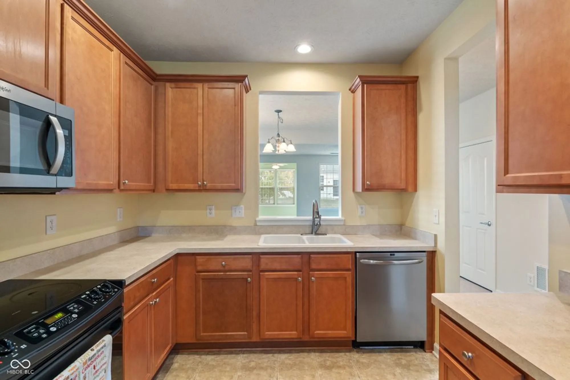 Property Slideshow image 11 of 36 | 16001 marsala dr, Fishers, IN, 46037