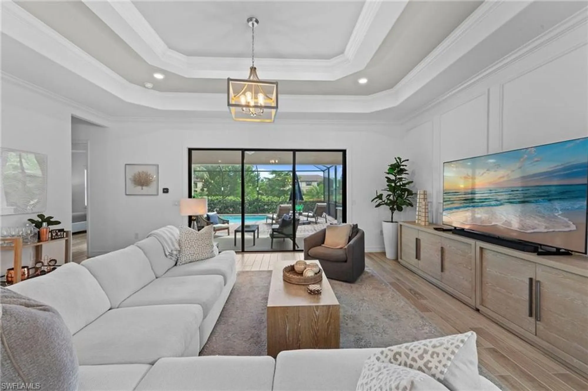 Property Slideshow image 8 of 49 | 28009 foxrock ct, Bonita Springs, FL, 34135