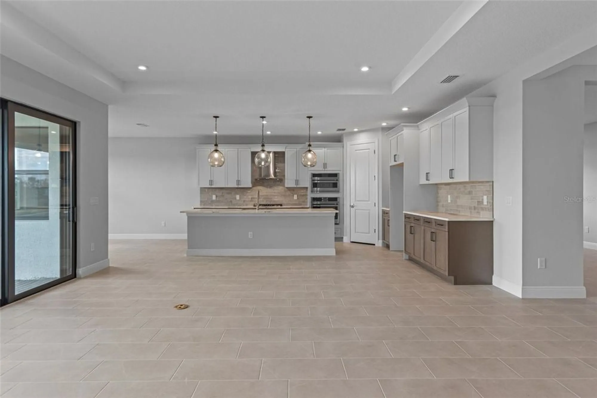 Property Slideshow image 13 of 41 | 14443 coastal woodland ln, Parrish, FL, 34219