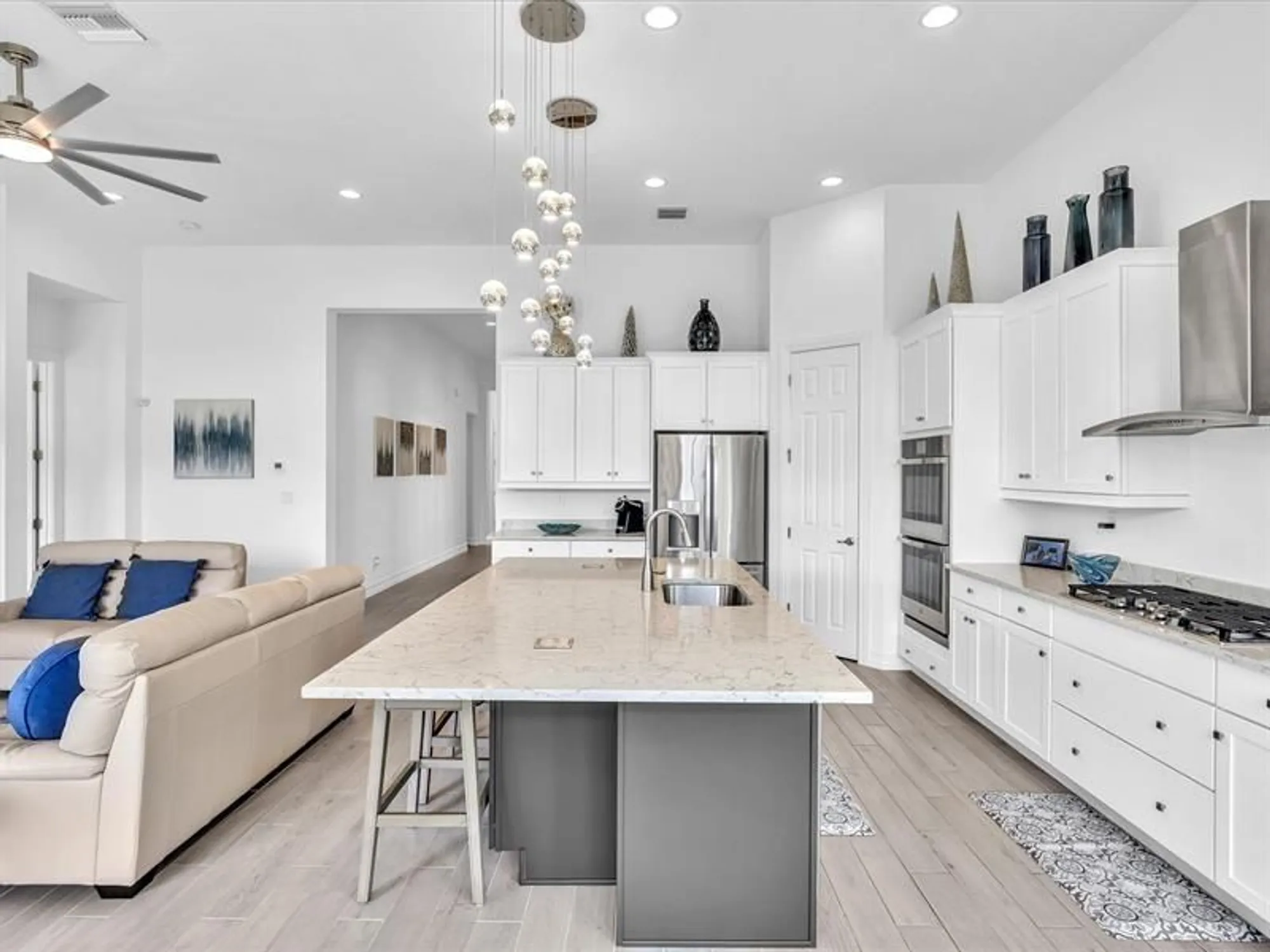 Property Slideshow image 22 of 98 | 8928 bastille cir e, Parkland, FL, 33076