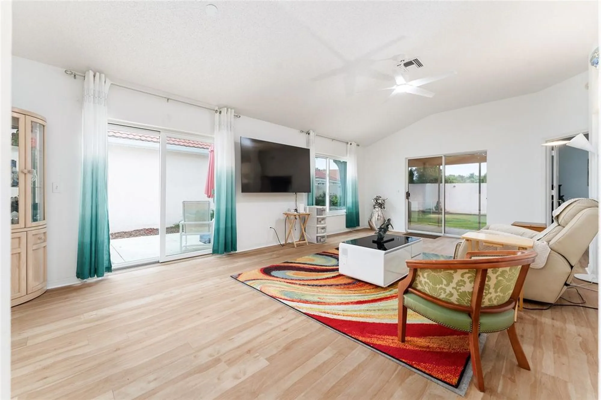 Property Slideshow image 10 of 65 | 906 santa anna ln, The Villages, FL, 32159