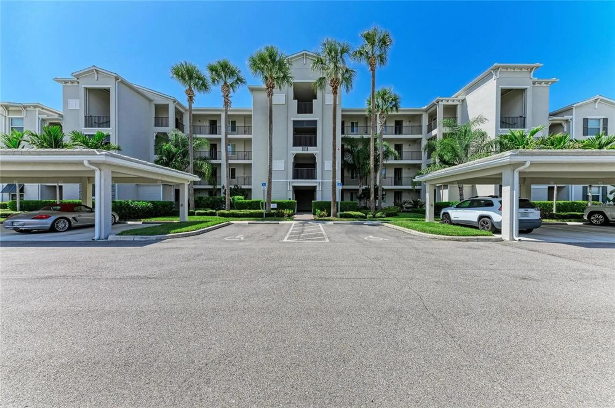Property Slideshow image 3 of 57 | 1010 tidewater shores loop 304, Bradenton, FL, 34208