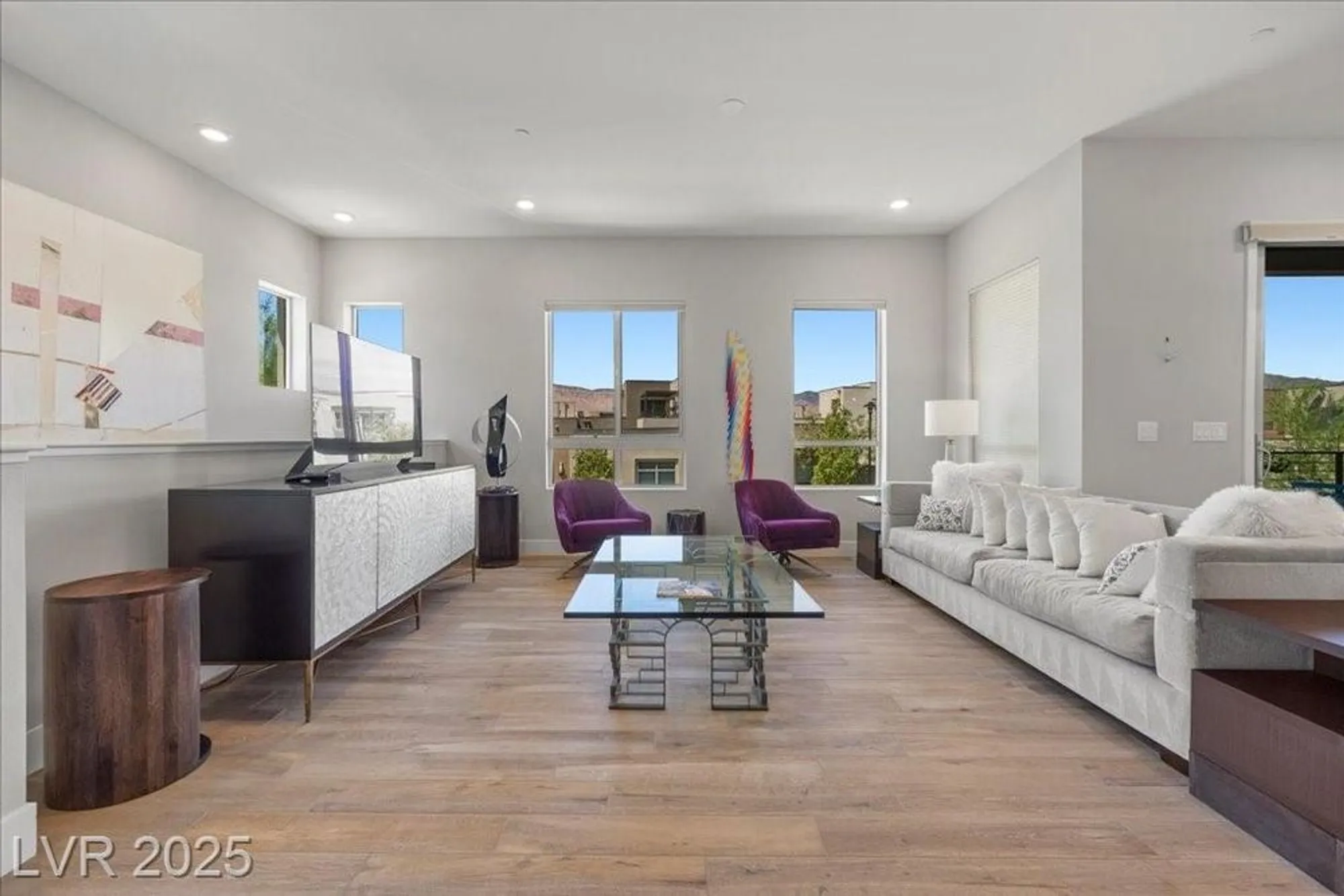 Property Slideshow image 17 of 59 | 4174 salisto st, Las Vegas, NV, 89135