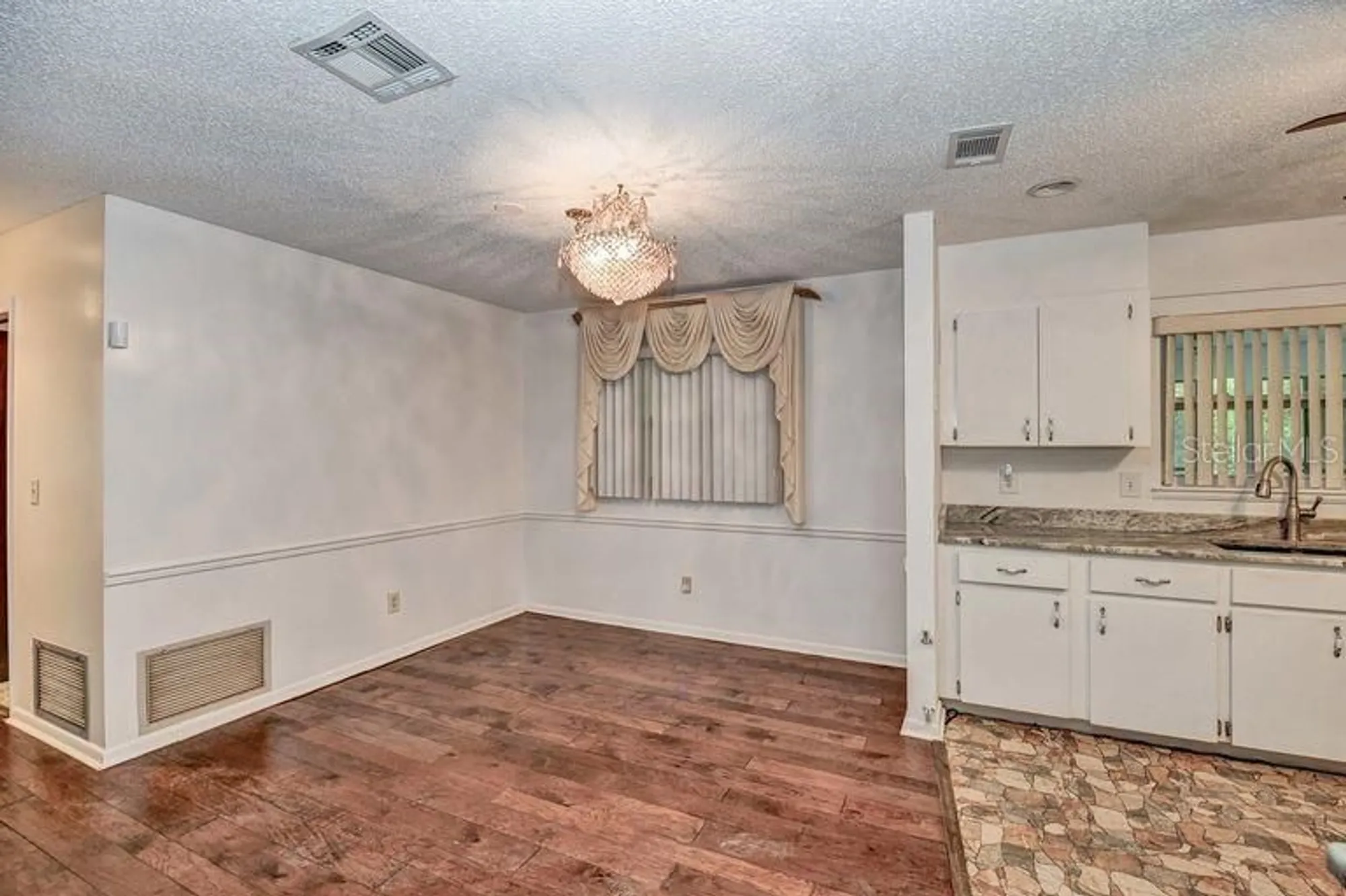 Property Slideshow image 5 of 24 | 10035 sw 91st ter, Ocala, FL, 34481