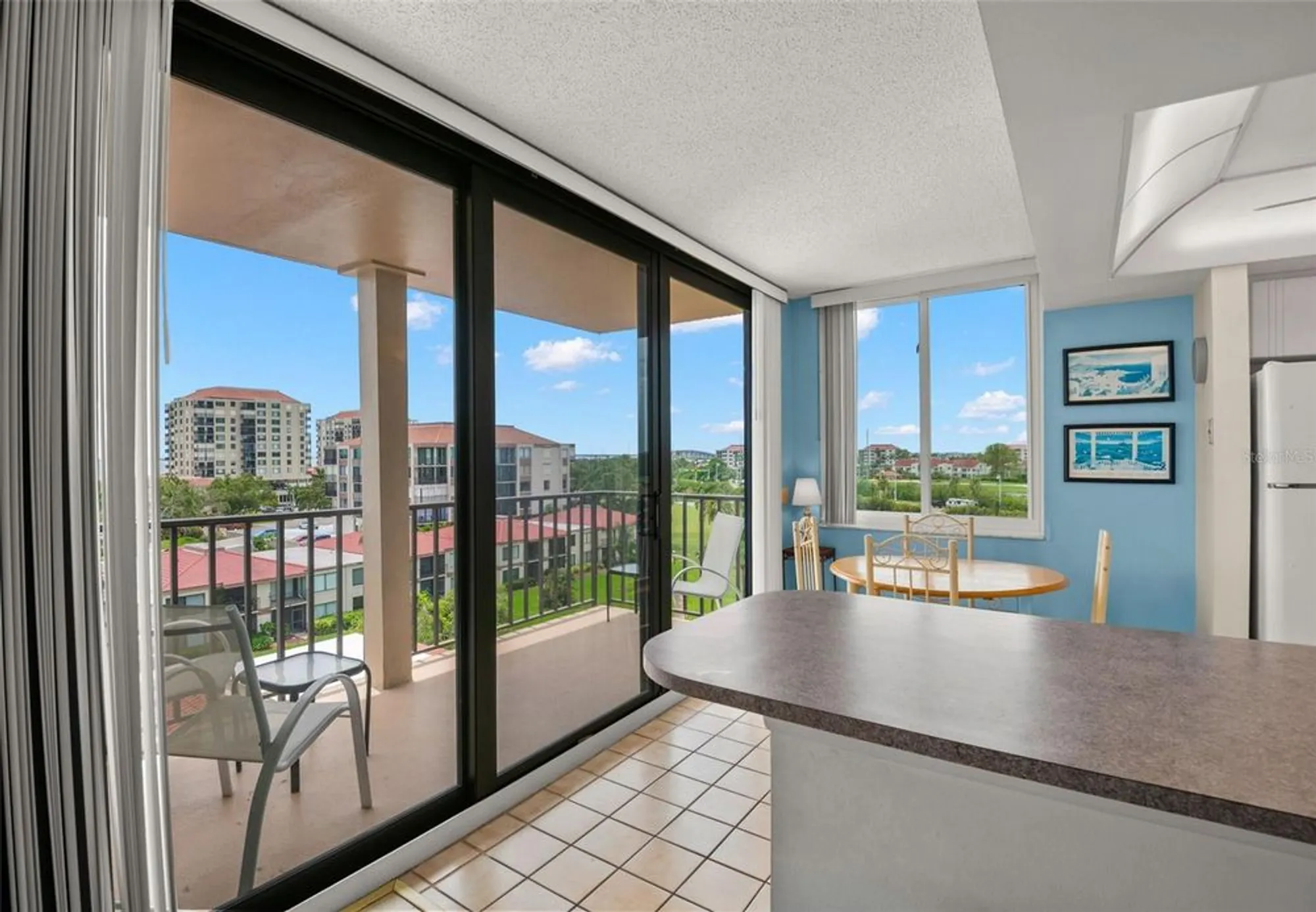 Property Slideshow image 10 of 43 | 6219 palma del mar blvd s apt 606, Saint Petersburg, FL, 33715