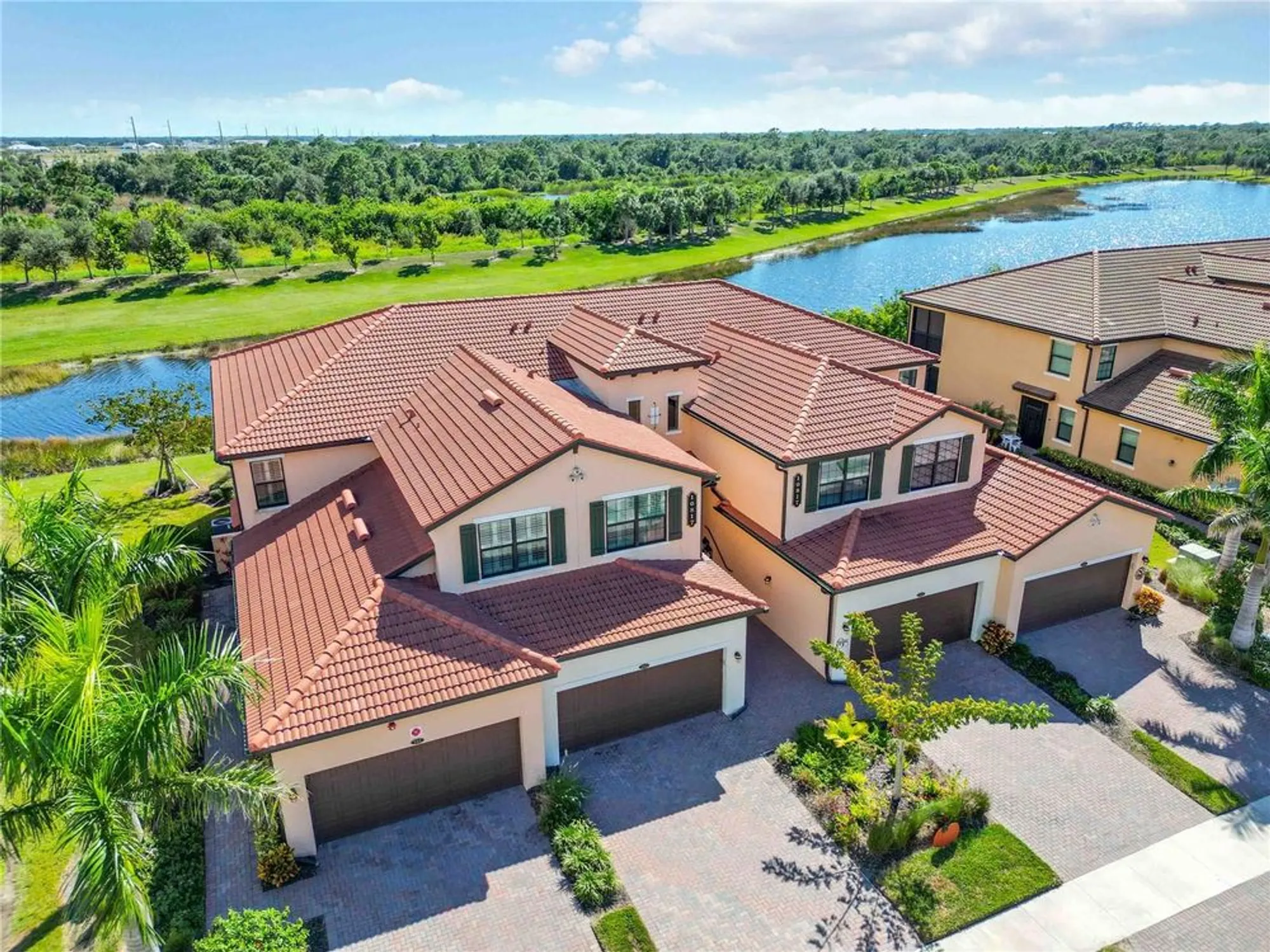 Property Slideshow image 56 of 92 | 10817 tarflower dr unit 201, Venice, FL, 34293