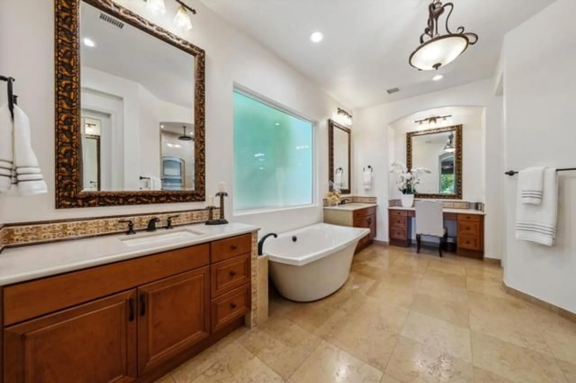 Property Slideshow image 33 of 45 | 81195 shinnecock hls, La Quinta, CA, 92253