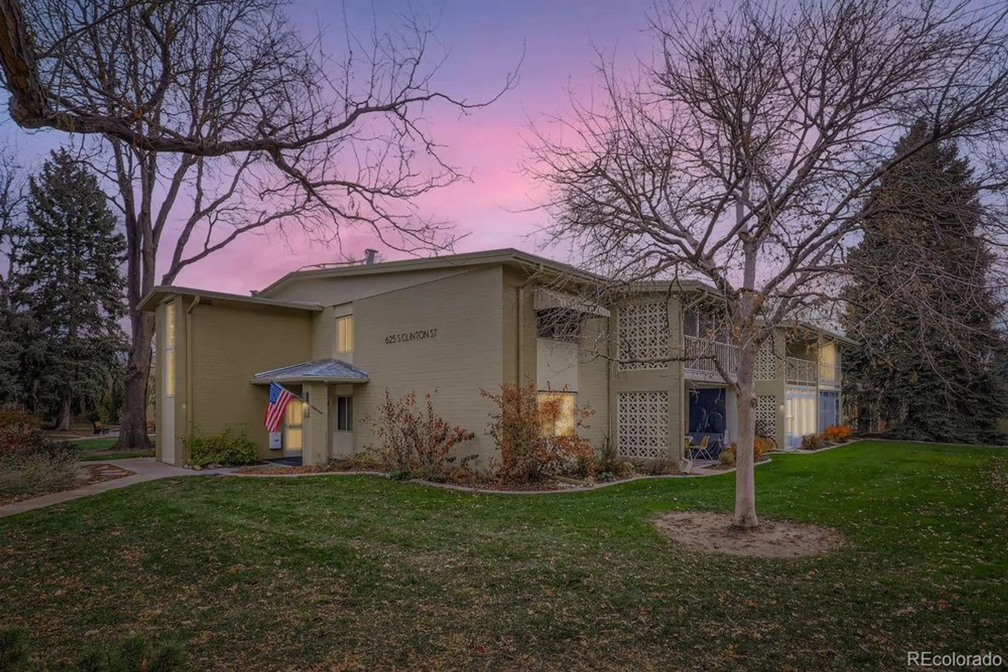 Property Slideshow image 1 of 24 | 625 s clinton st 7b, Denver, CO, 80247