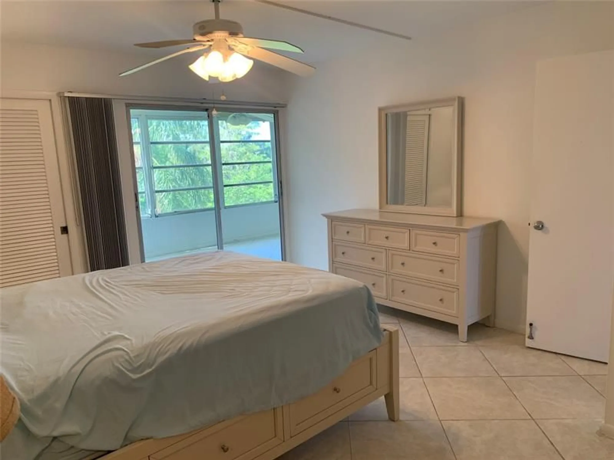 Property Slideshow image 9 of 20 | 3065 oakridge f # 3065, Deerfield Beach, FL, 33442