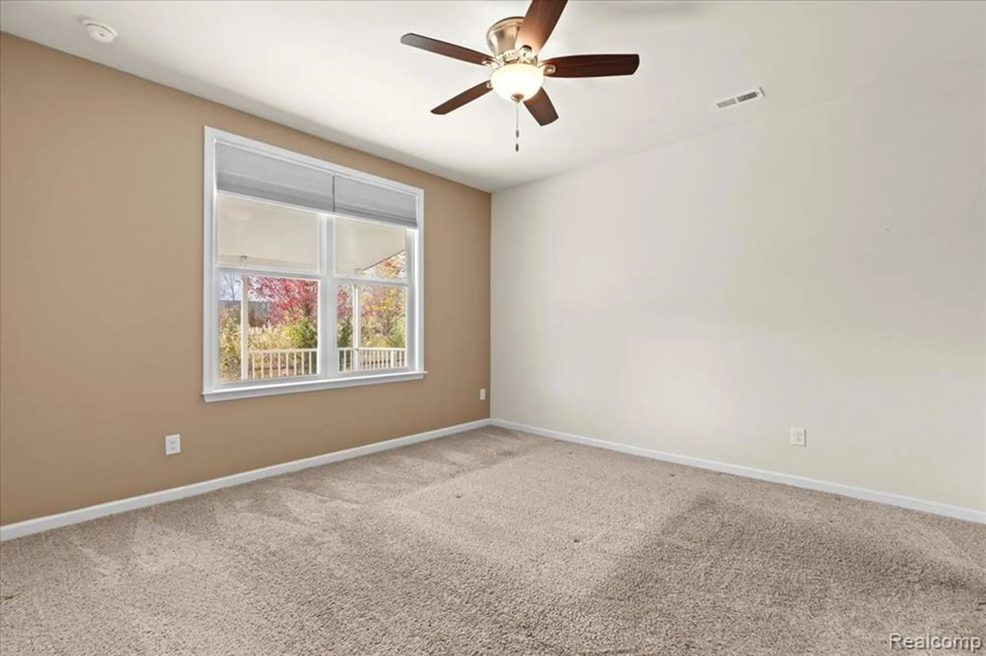 Property Slideshow image 15 of 40 | 24338 walloon way, Brownstown Twp, MI, 48134