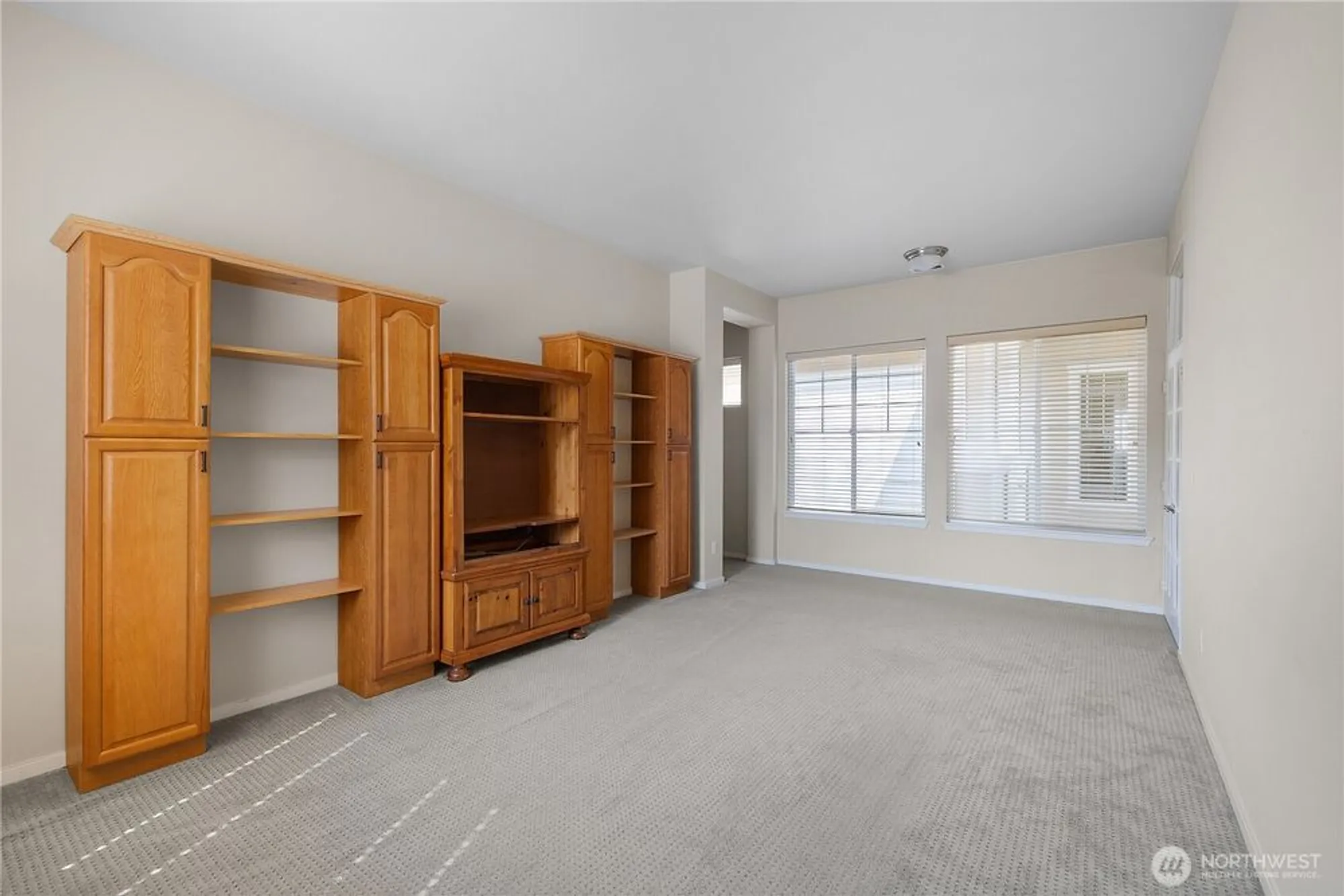 Property Slideshow image 30 of 40 | 4212 vashon dr, Lacey, WA, 98516