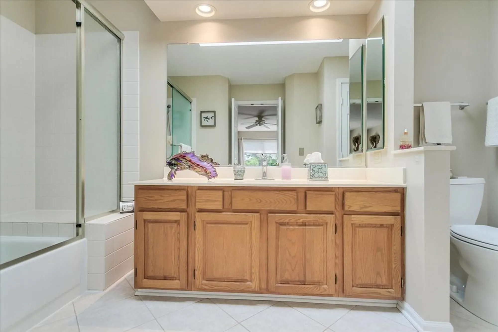 Property Slideshow image 22 of 42 | 970 longmeadow ct, Lake Barrington, IL, 60010