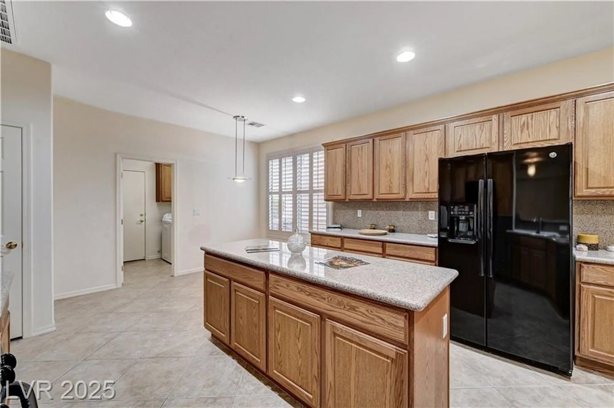 Property Slideshow image 20 of 96 | 10372 abisso dr, Las Vegas, NV, 89135