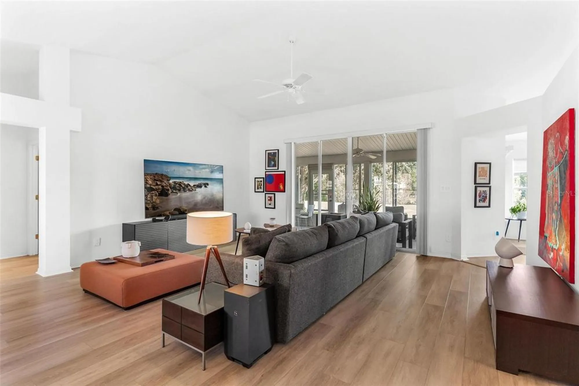 Property Slideshow image 5 of 55 | 25440 crestwater dr, Leesburg, FL, 34748