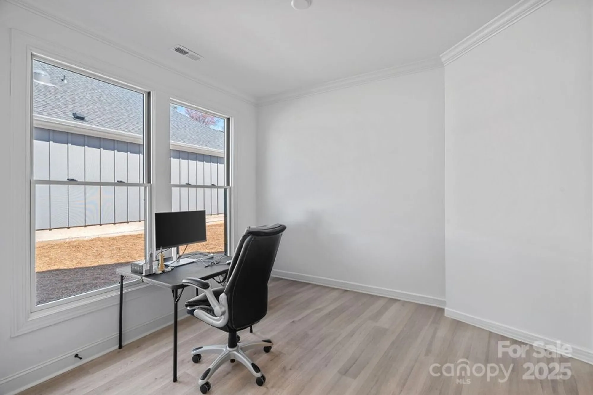 Property Slideshow image 28 of 39 | 218 alenda lux cir, Mooresville, NC, 28115