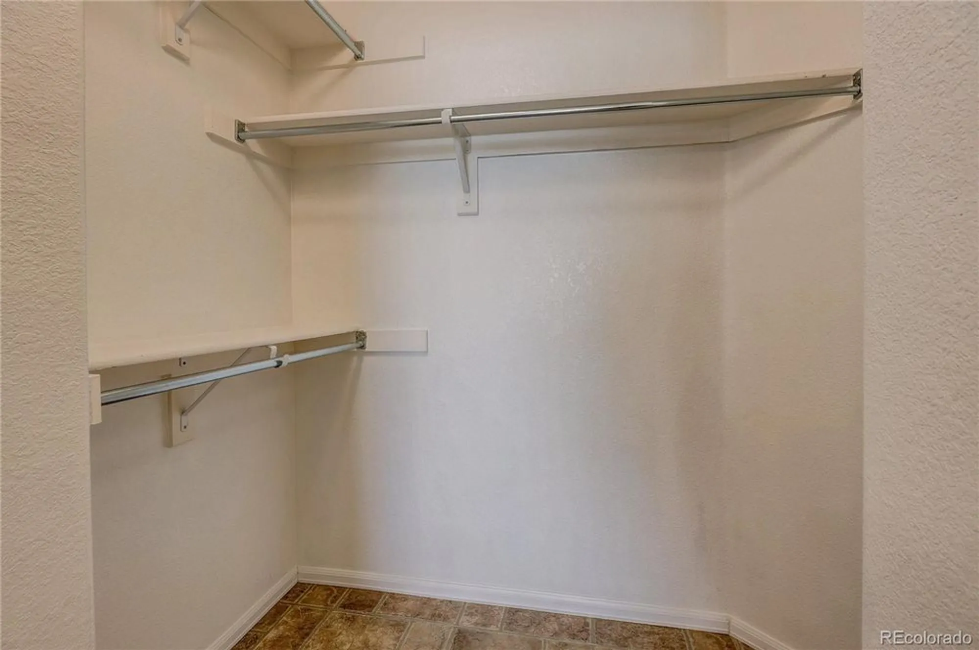 Property Slideshow image 23 of 45 | 22460 e heritage pkwy, Aurora, CO, 80016