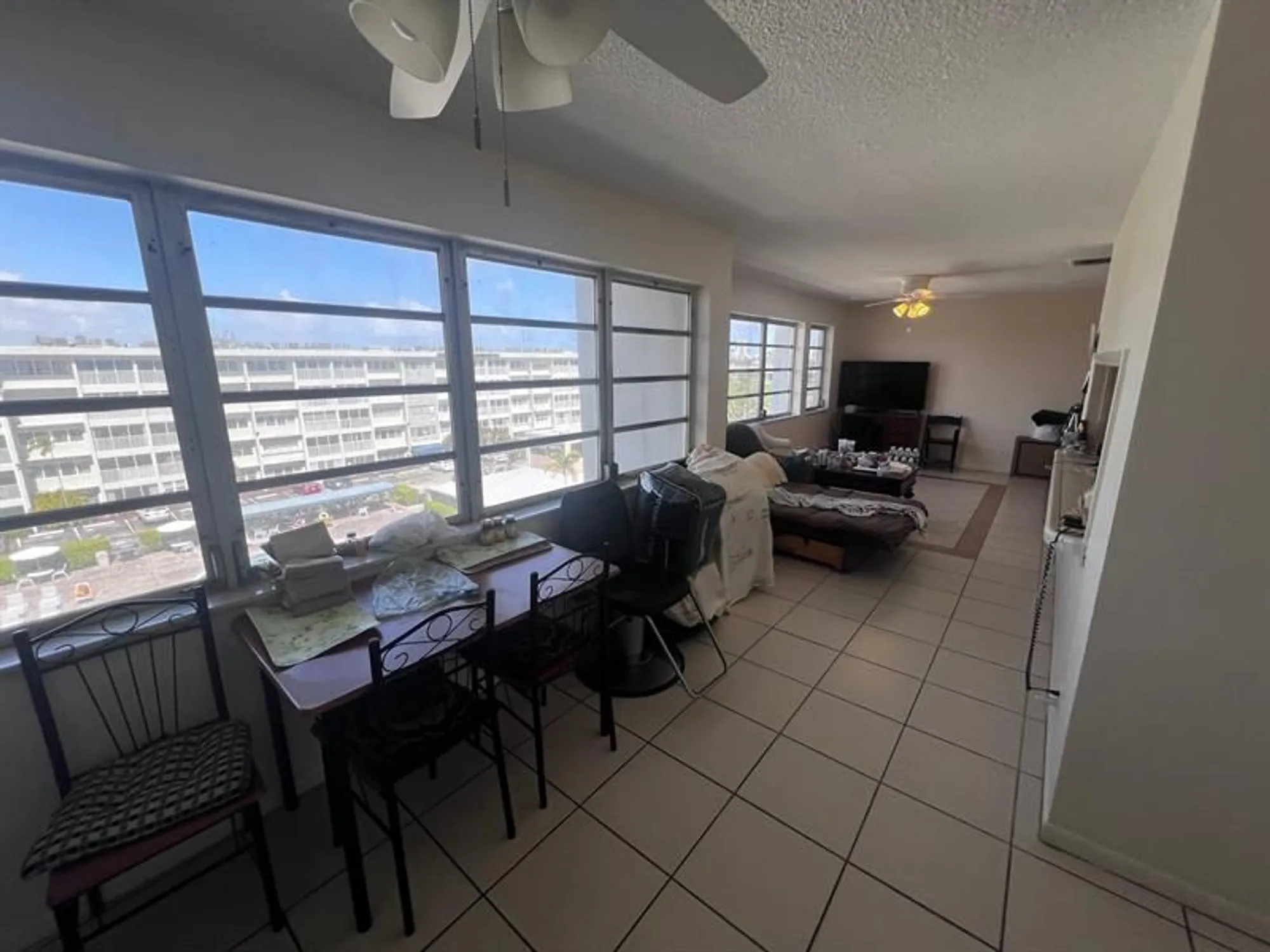 Property Slideshow image 5 of 19 | 329 se 3rd st 502t, Hallandale Beach, FL, 33009