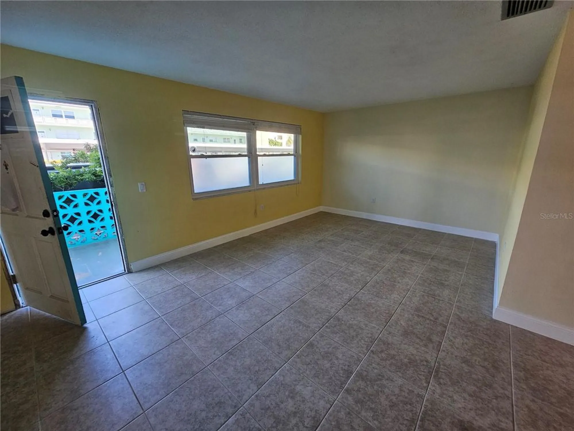 Property Slideshow image 4 of 30 | 5940 30th ave 106, Gulfport, FL, 33707