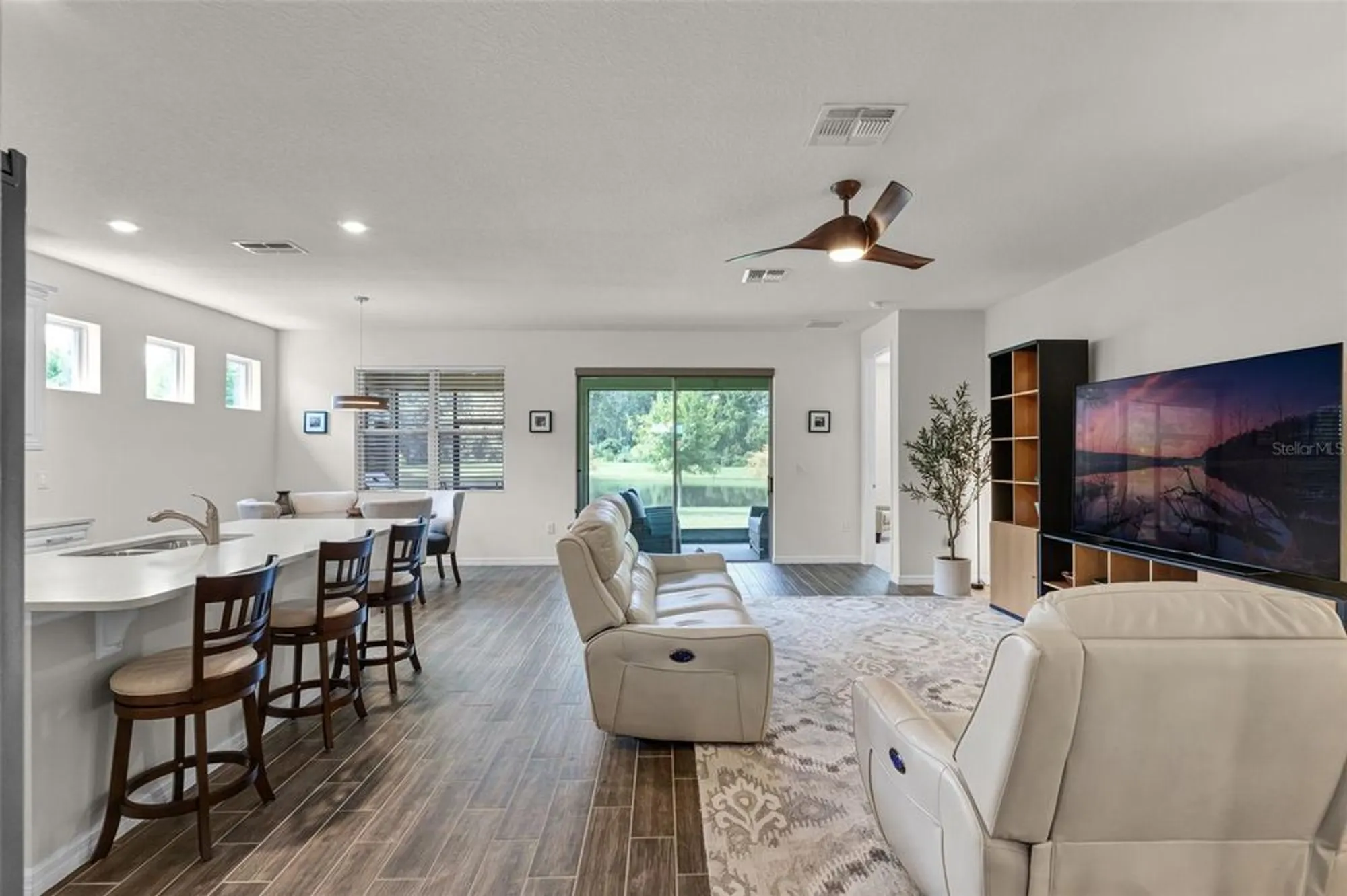 Property Slideshow image 8 of 47 | 17834 blazing star cir, Clermont, FL, 34714