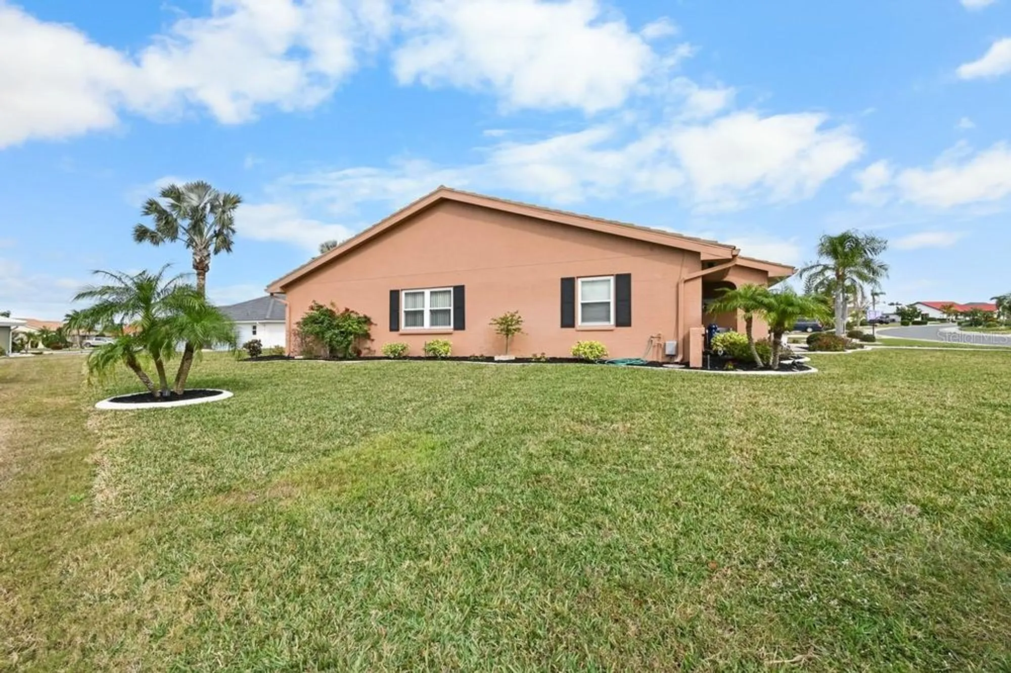 Property Slideshow image 40 of 52 | 1809 wolf laurel dr, Sun City Center, FL, 33573