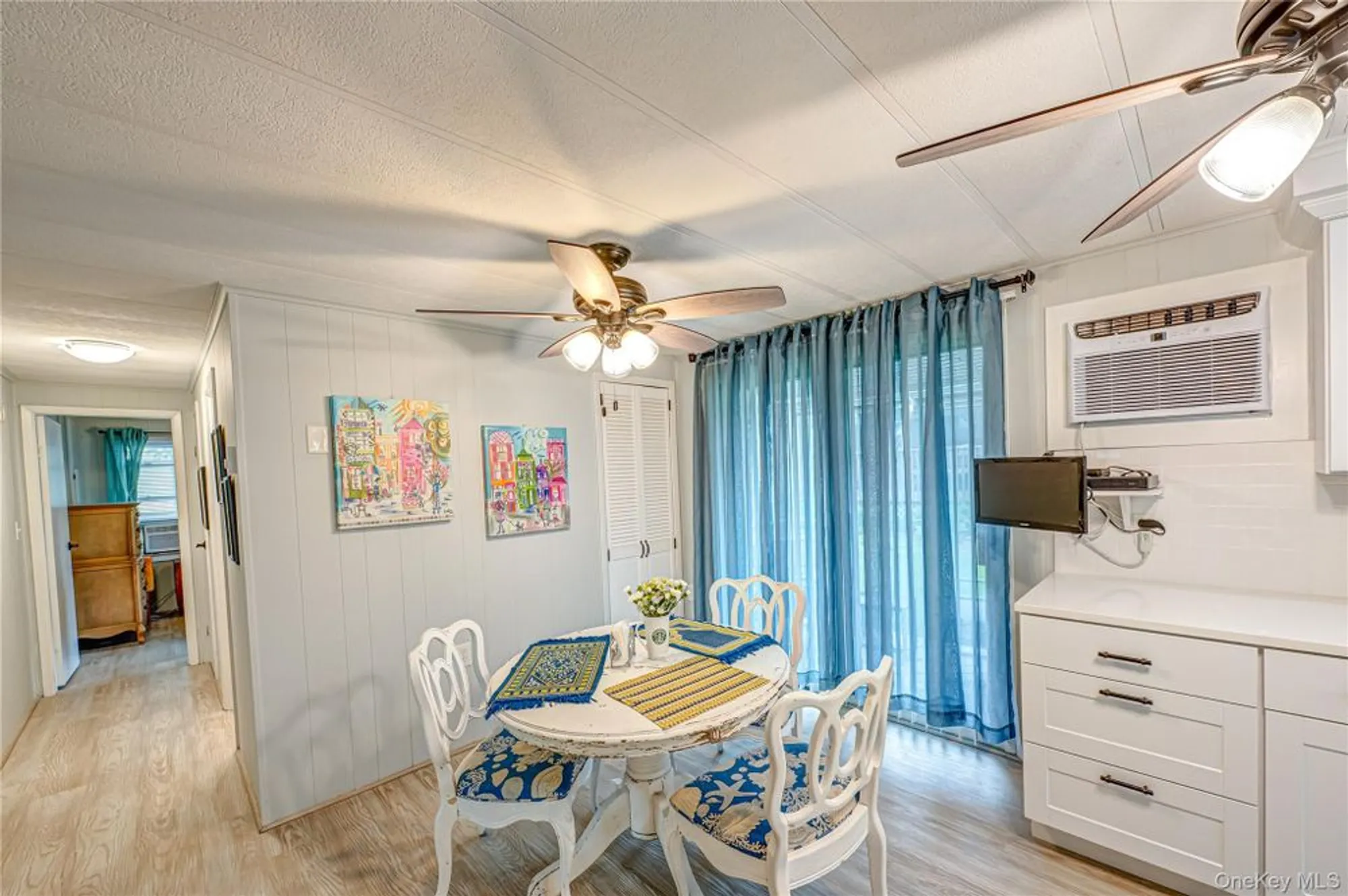 Property Slideshow image 6 of 19 | 21 limetree dr, Manorville, NY, 11949