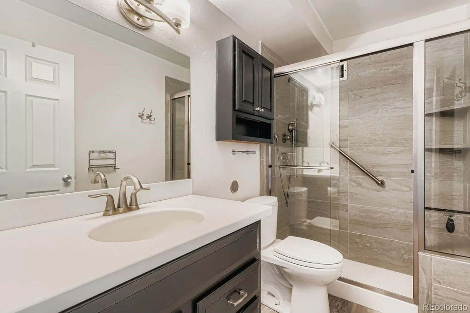 Property Slideshow image 19 of 38 | 645 s alton way 12a, Denver, CO, 80247