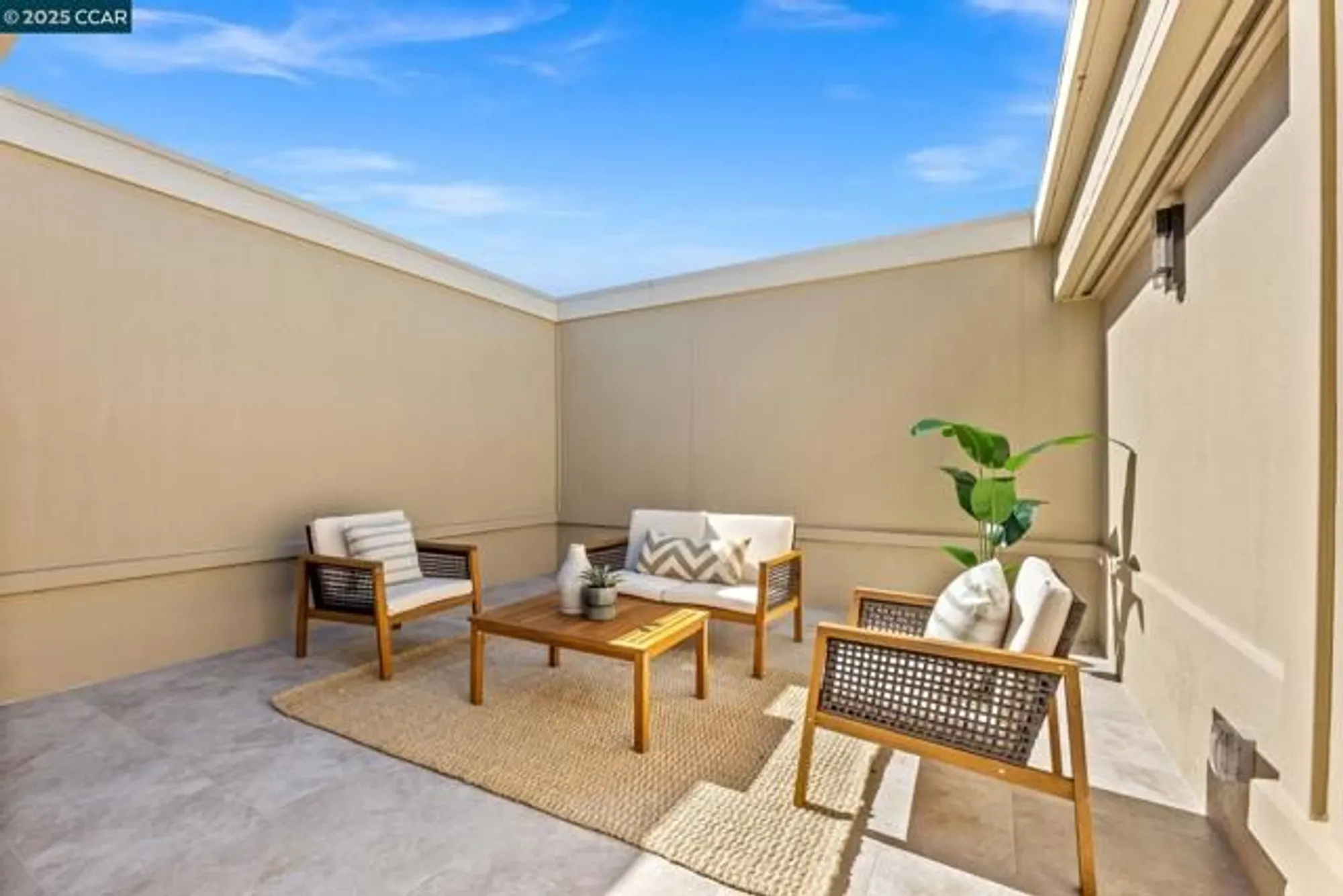 Property Slideshow image 25 of 46 | 2300 pine knoll dr 1, Walnut Creek, CA, 94595