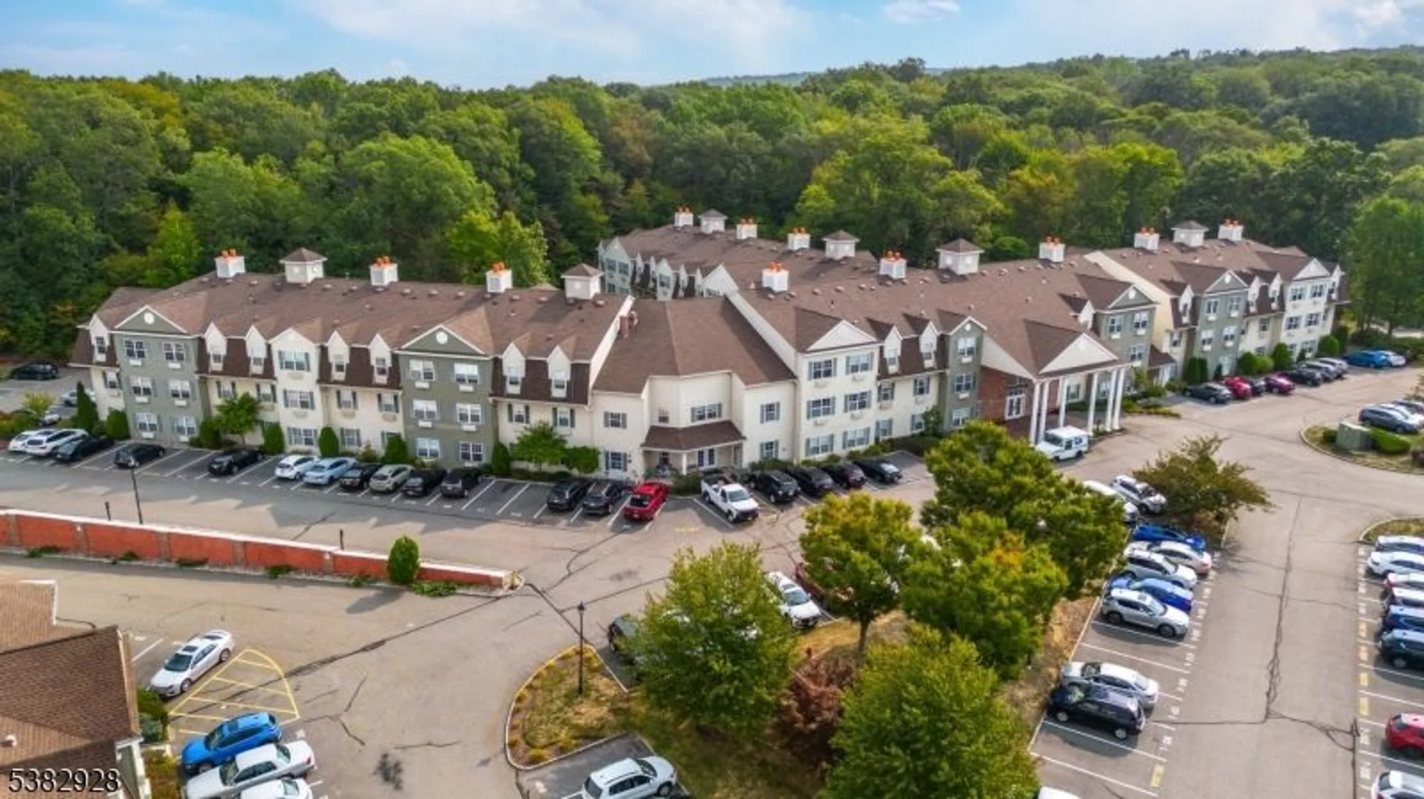 Property Slideshow image 1 of 31 | 9302 richmond rd # 302, West Milford, NJ, 07480