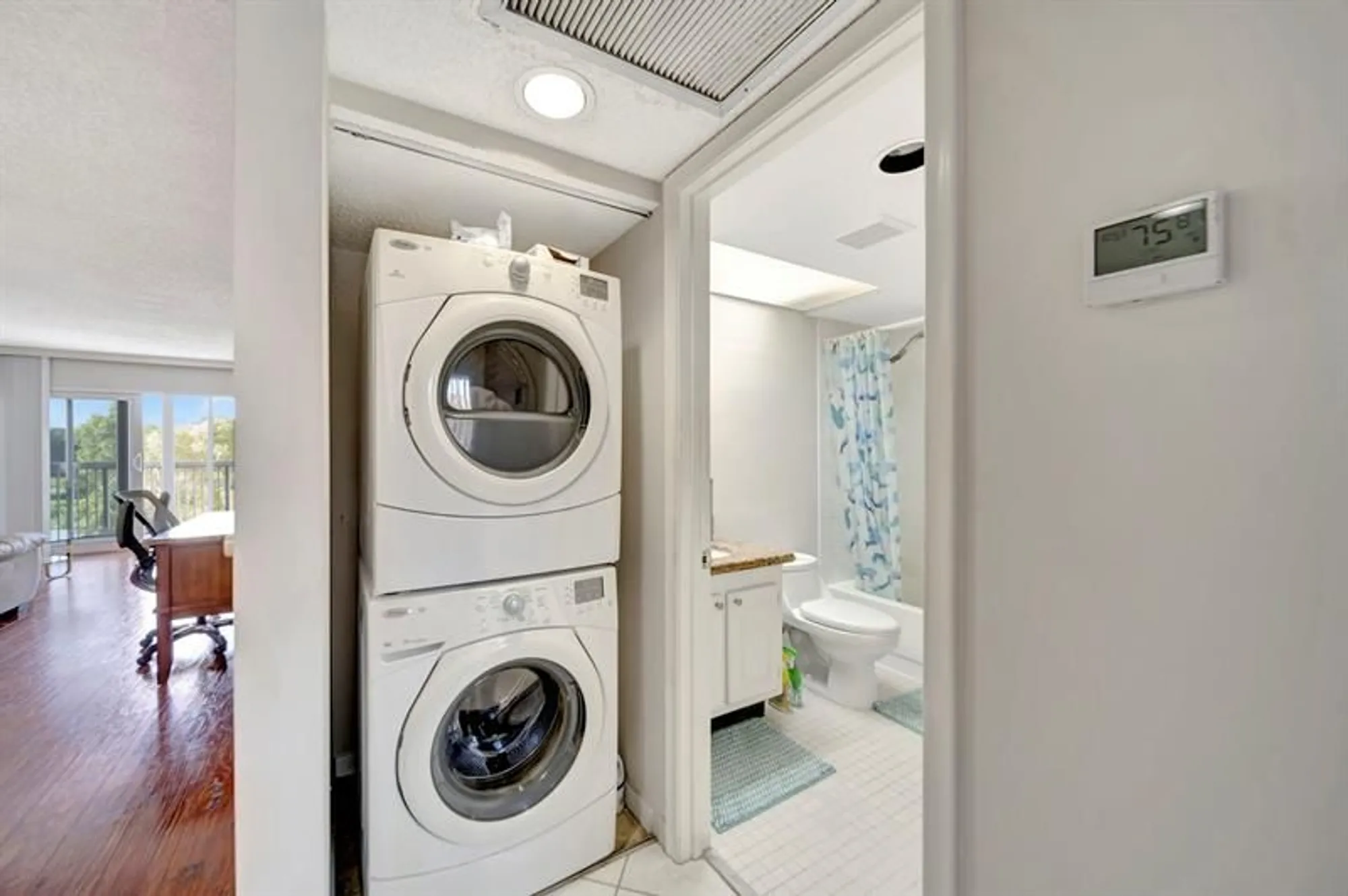 Property Slideshow image 4 of 54 | 900 sw 128th ave, Pembroke Pines, FL, 33027