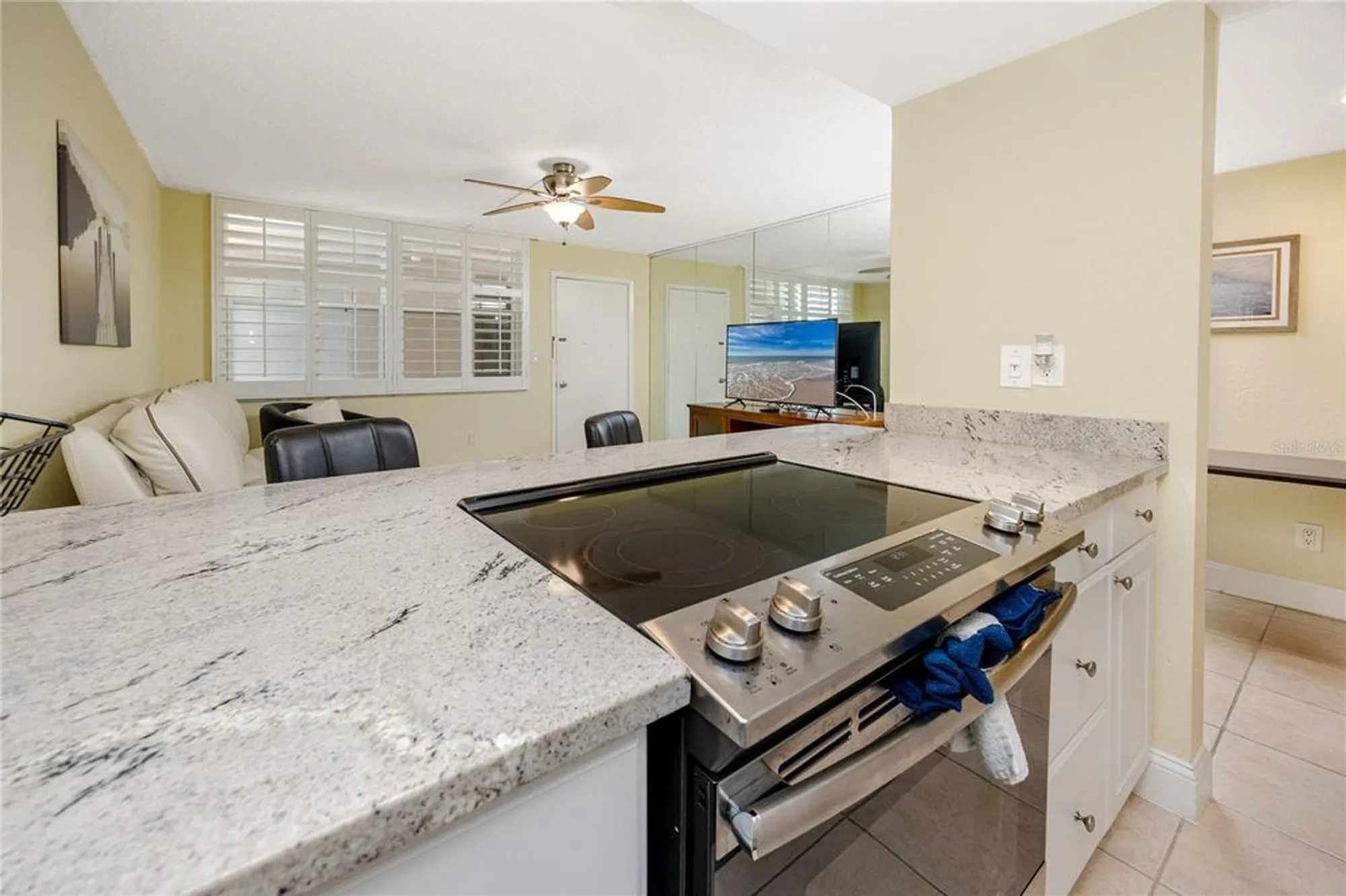 Property Slideshow image 16 of 59 | 7645 sun island dr 304, South Pasadena, FL, 33707