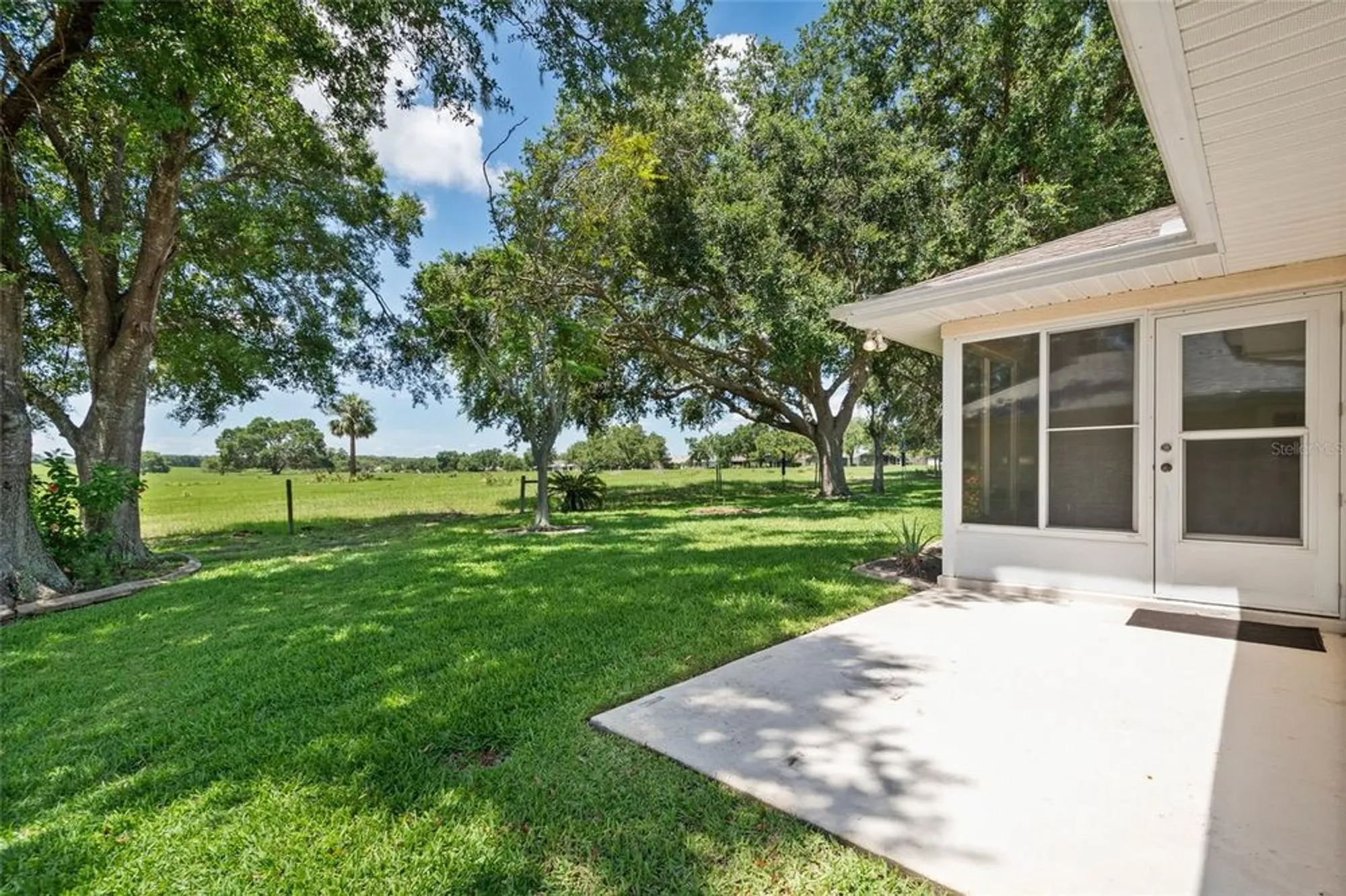 Property Slideshow image 32 of 37 | 21144 royal st georges ln, Leesburg, FL, 34748