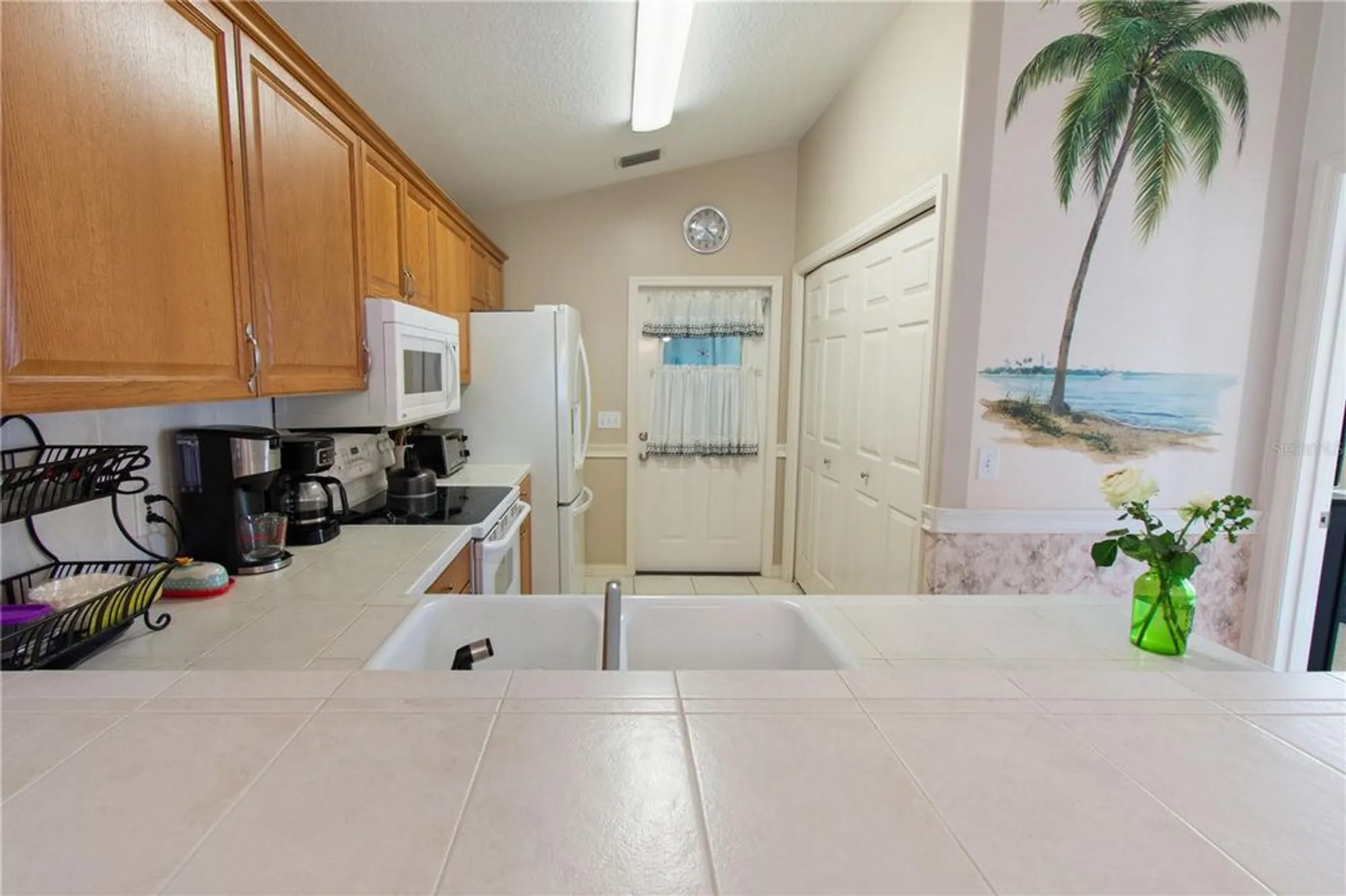 Property Slideshow image 8 of 24 | 1822 nicaragua way, Winter Haven, FL, 33881