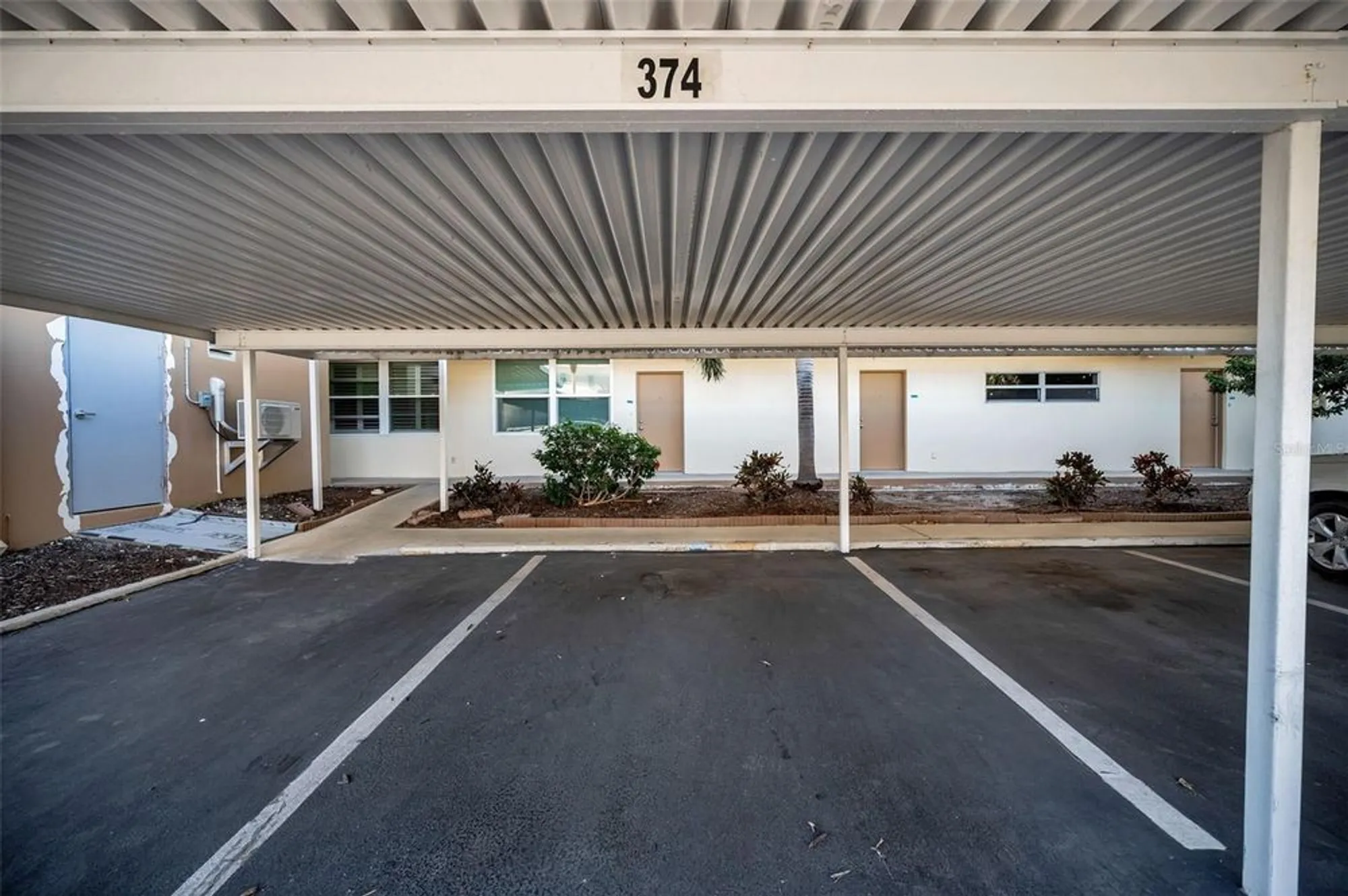 Property Slideshow image 38 of 75 | 7420 bay island dr 374, South Pasadena, FL, 33707