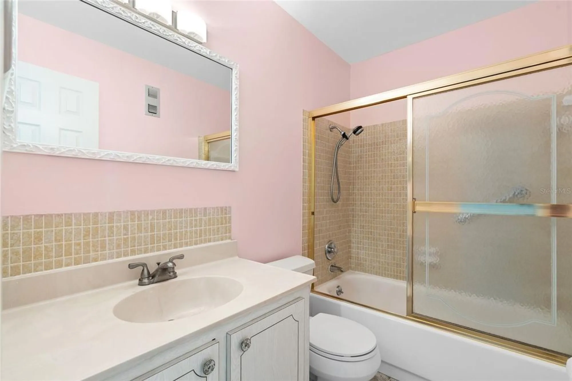 Property Slideshow image 25 of 50 | 5925 shore blvd 608, Gulfport, FL, 33707