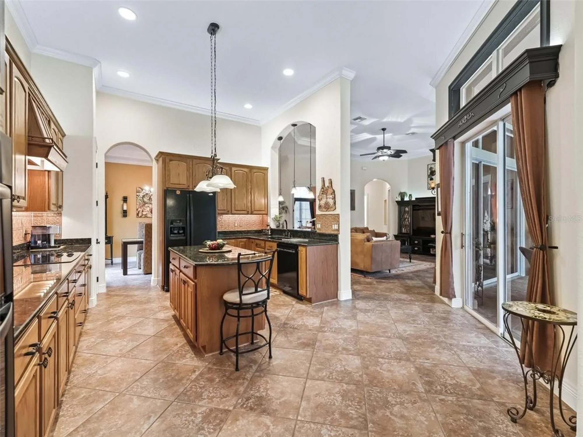 Property Slideshow image 21 of 57 | 5235 island terrace ct, Lady Lake, FL, 32159