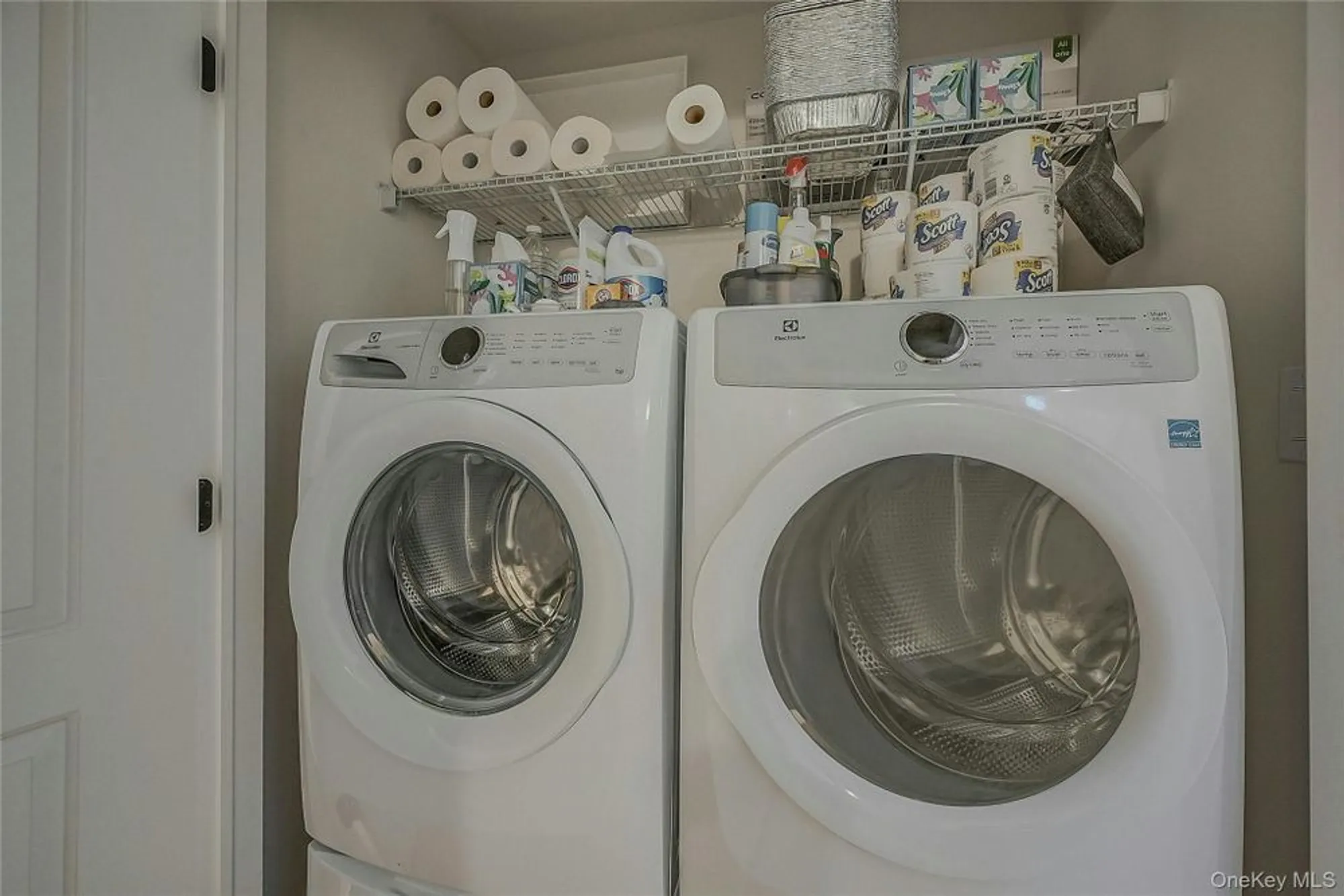 Property Slideshow image 23 of 49 | 134 halley dr, Center Moriches, NY, 11934