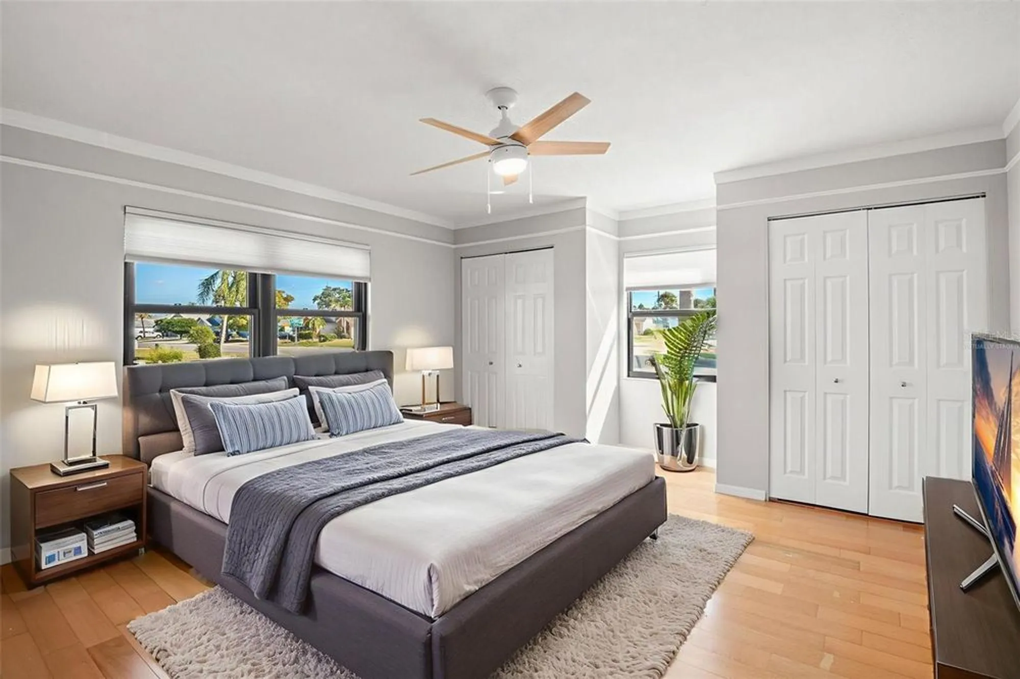 Property Slideshow image 22 of 51 | 302 linger ln, Sun City Center, FL, 33573