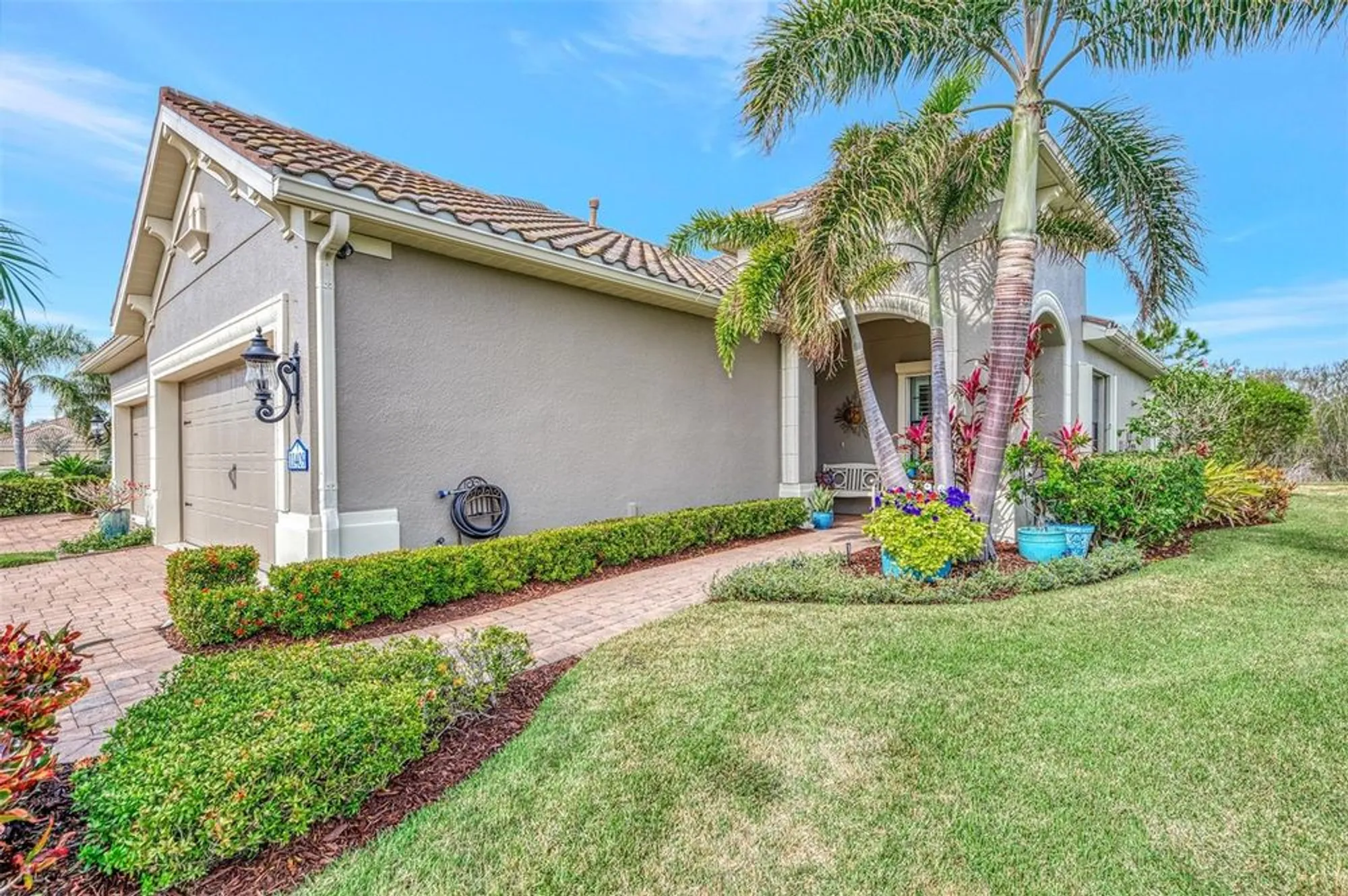 Property Slideshow image 1 of 93 | 11409 okaloosa dr, Venice, FL, 34293